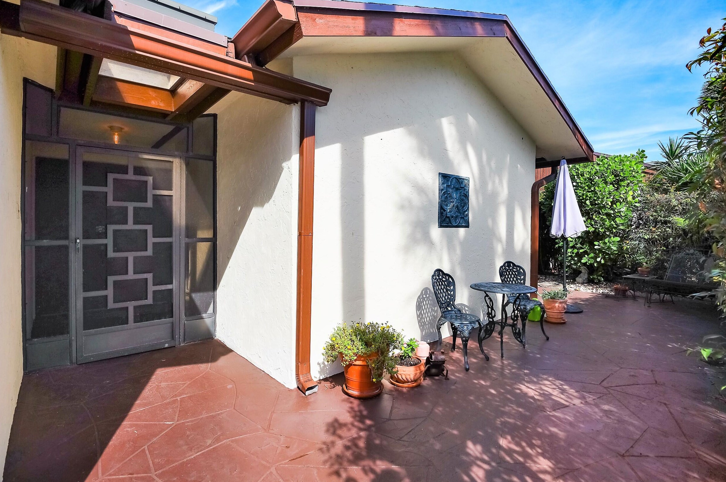 6759 Kramer Ln, Lake Worth, FL 33467-1402