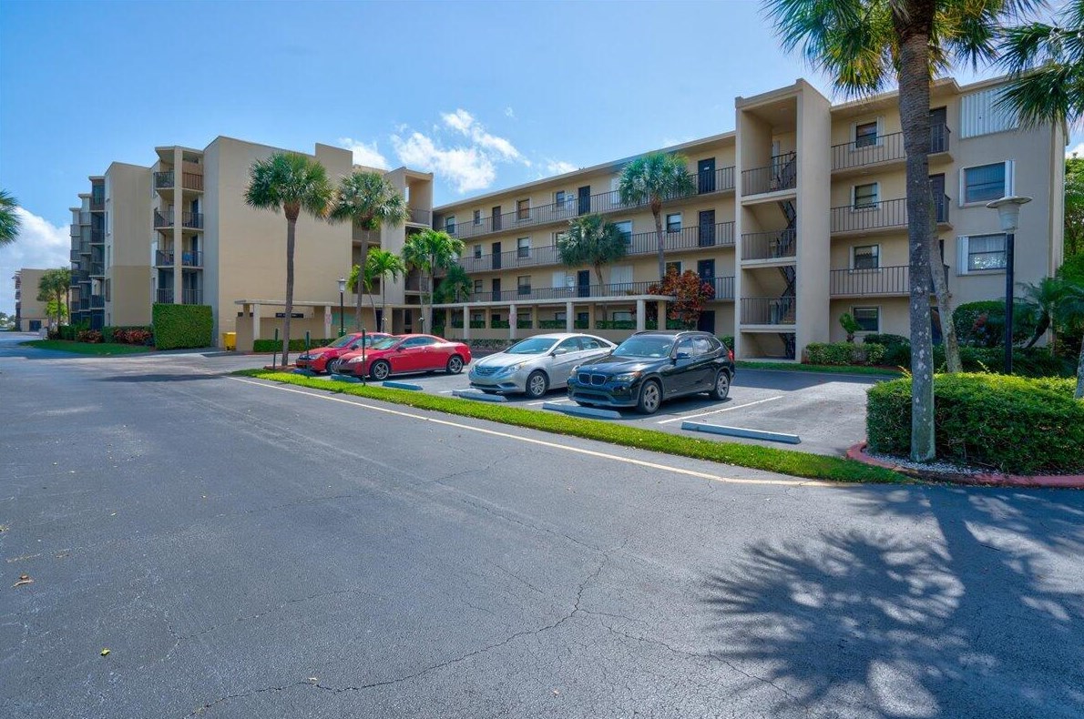 890 N Federal Hwy #310, Lake Worth, FL 33462