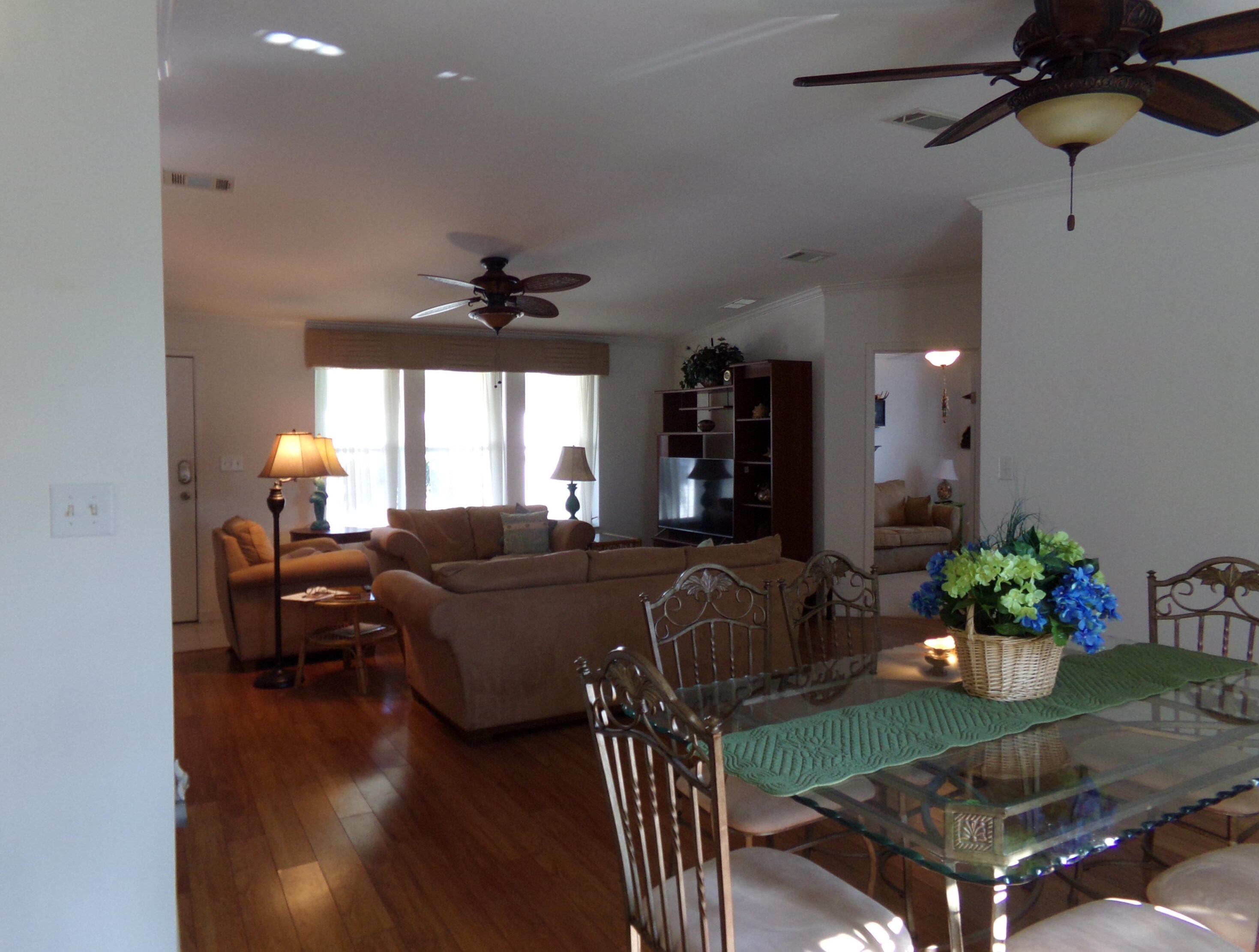 10002 Granada Bay, Boynton Beach, FL 33436-2222