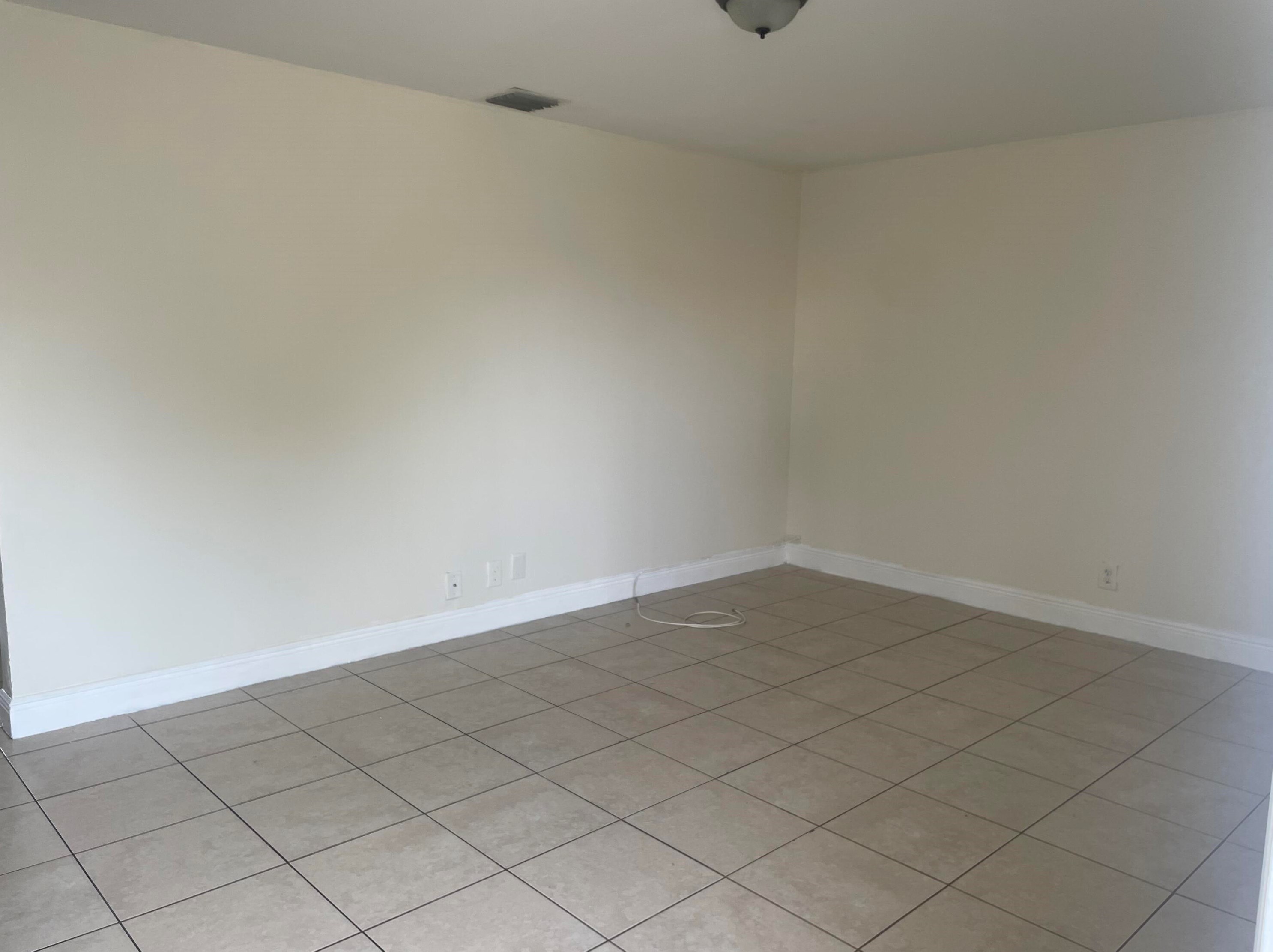 2830 Avenue S #d1, West Palm Beach, FL 33404