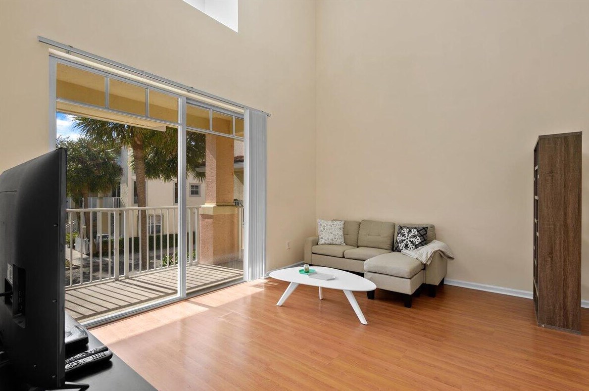 1080 University Blvd #21, Jupiter, FL 33458