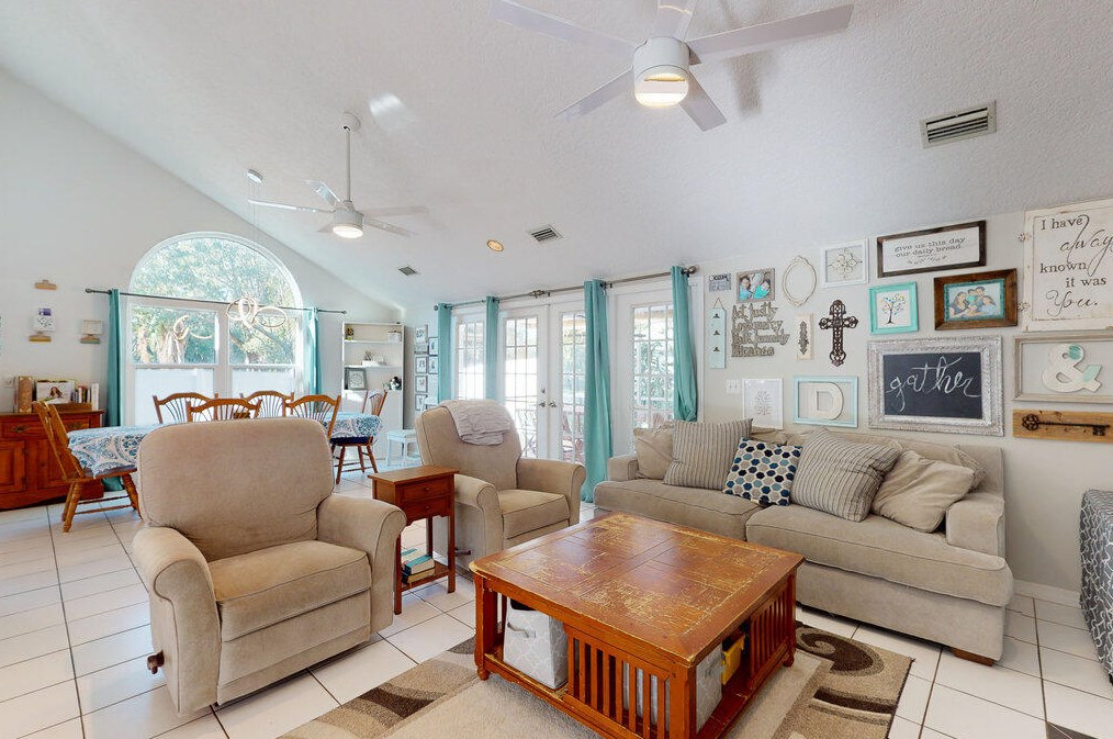 997 Franciscan Ave, Sebastian, FL 32958