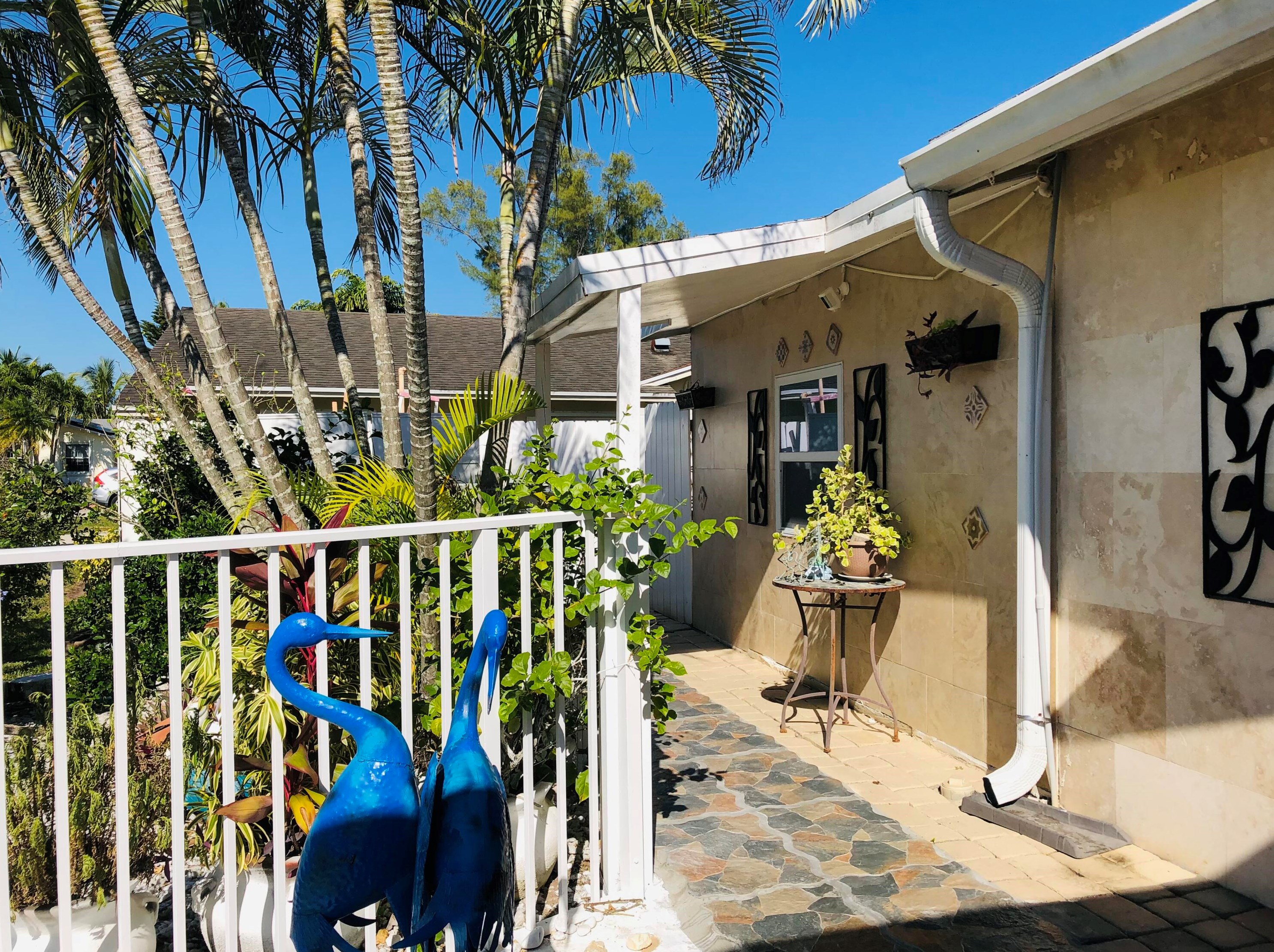 8070 Rose Marie Ave E, Boynton Beach, FL 33472