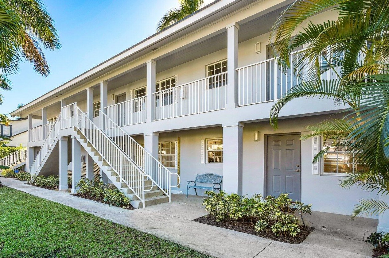 234 Oleander Ave #3, Palm Beach, FL 33480