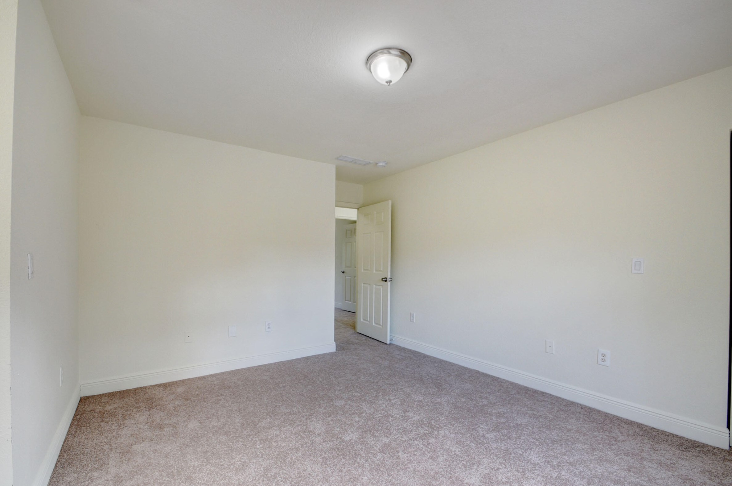 6623 Old Farm Trl, Boynton Beach FL 33437-7903 exterior