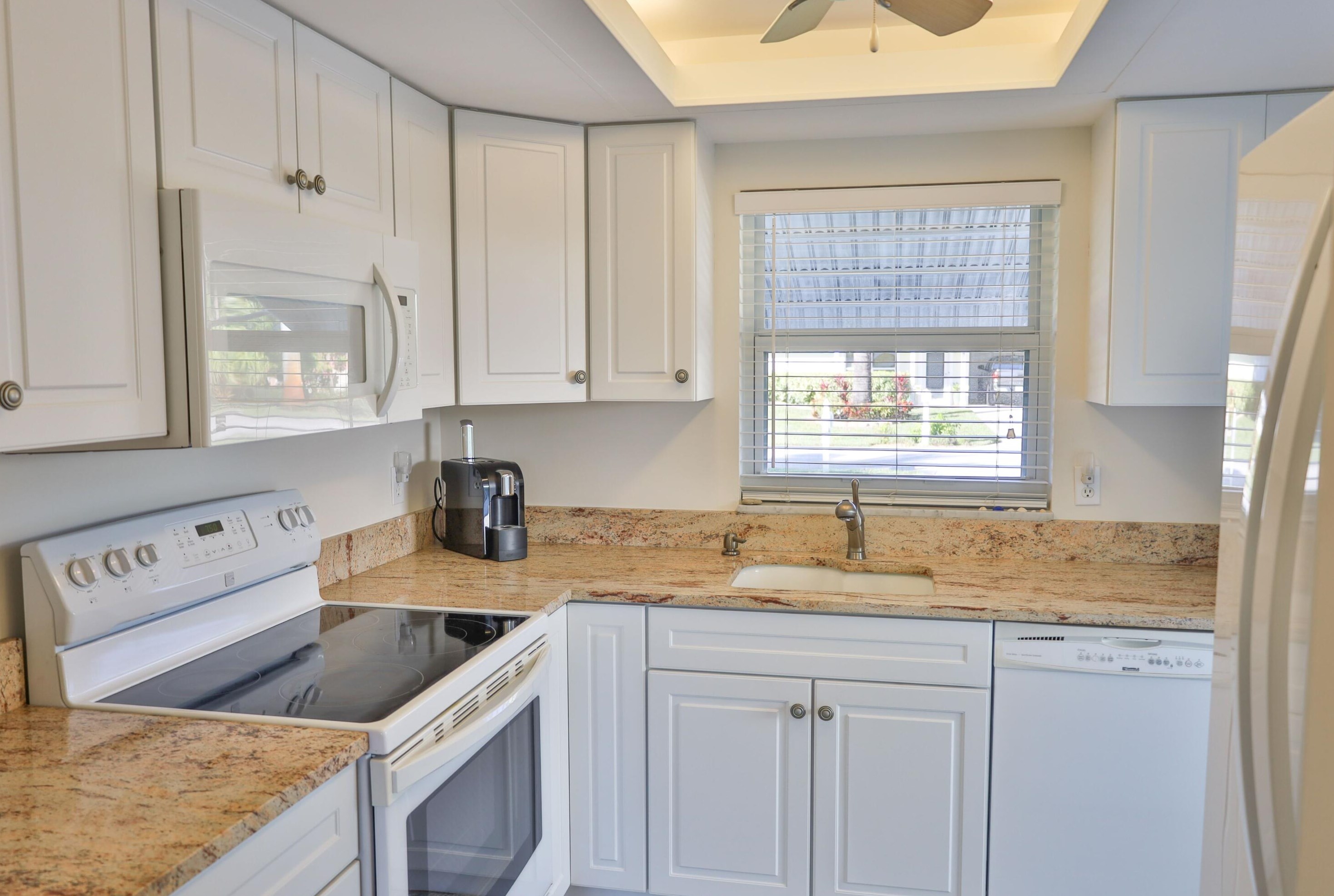 1412 Berkshire Ave, Jupiter FL  33469-3113 exterior