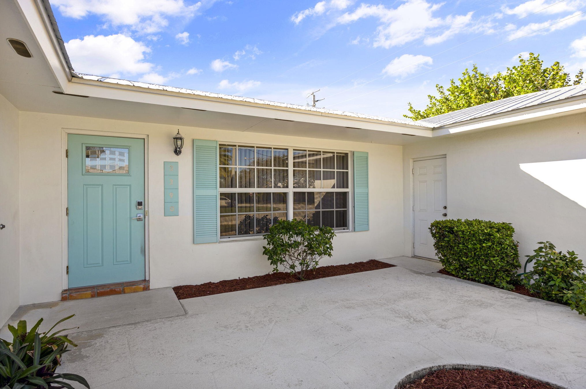 3390 Coral Pl, Jupiter, FL 33469-2406