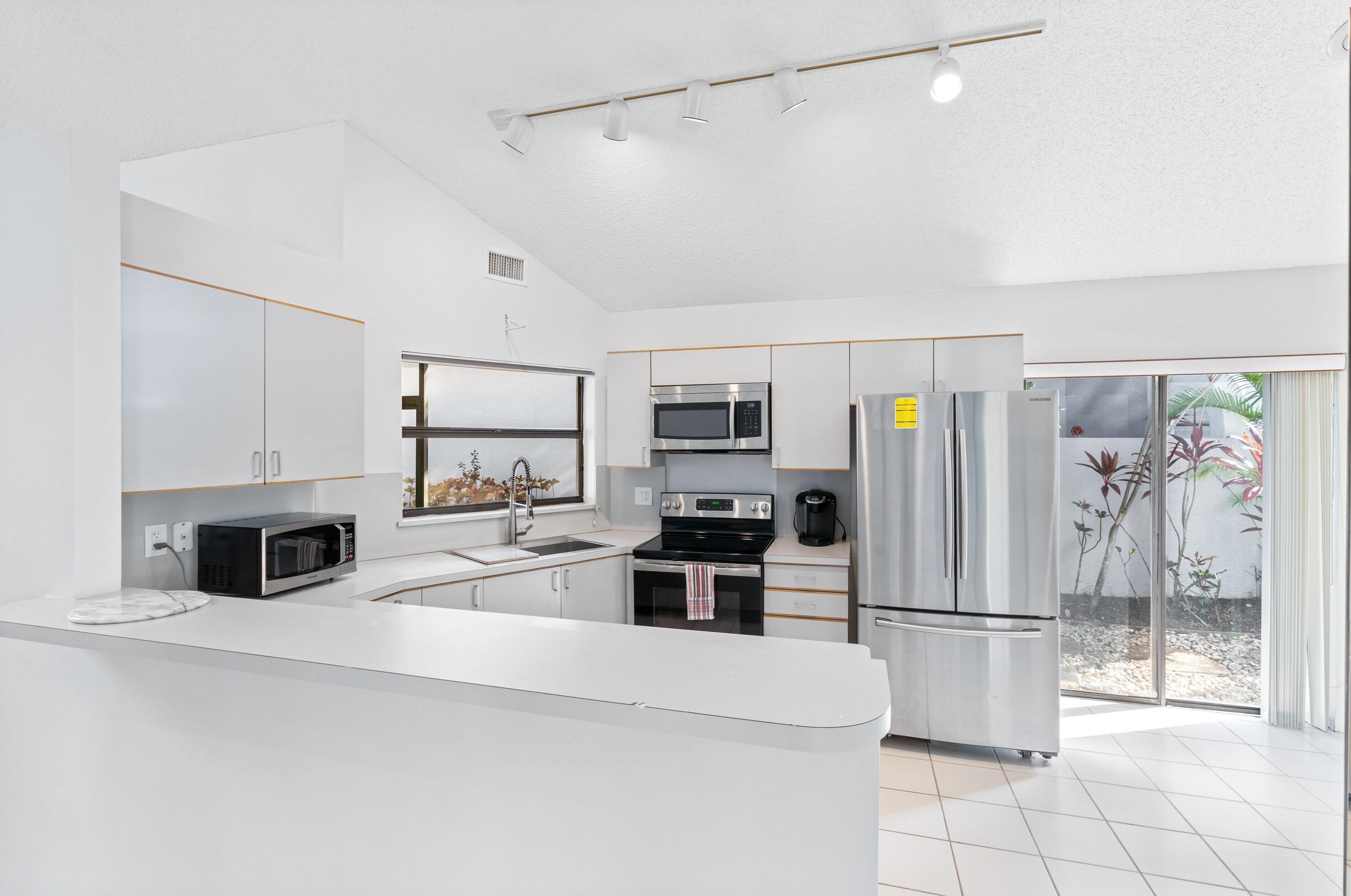 5101 Via De Amalfi Dr, Boca Raton FL  33496-2429 exterior