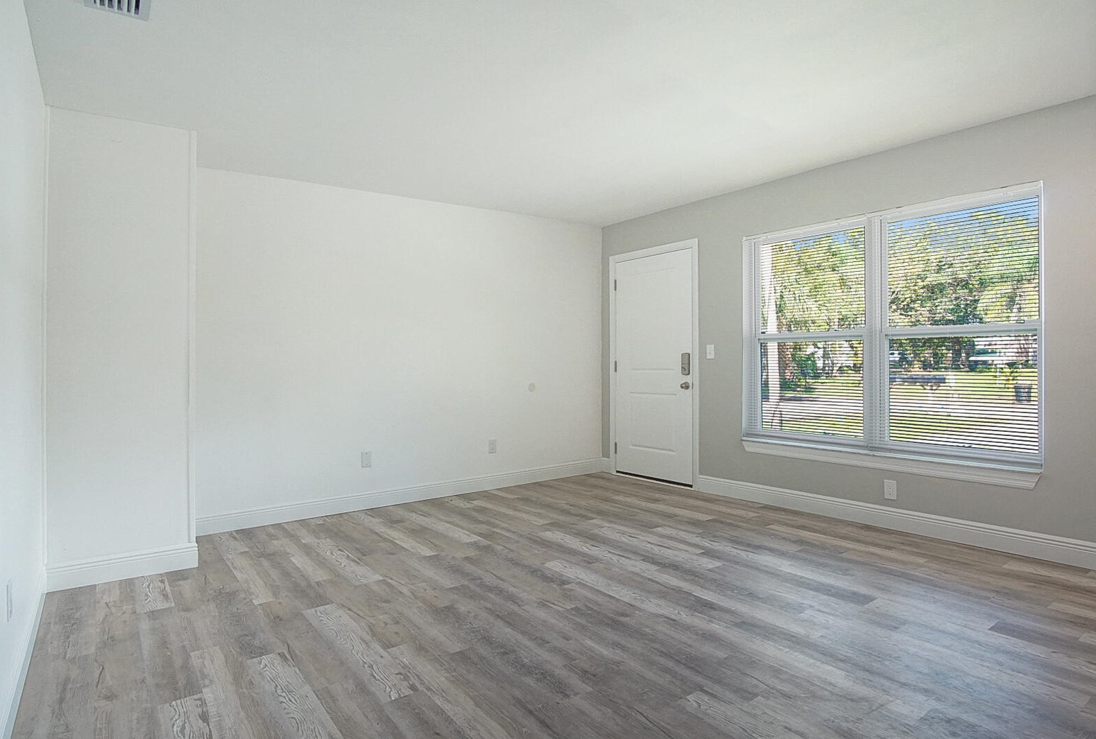 2127 Jacobs Rd, Fort Pierce, FL 34982
