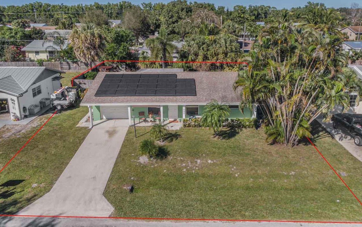 1993 Lafayette St, Stuart, FL 34997-5664