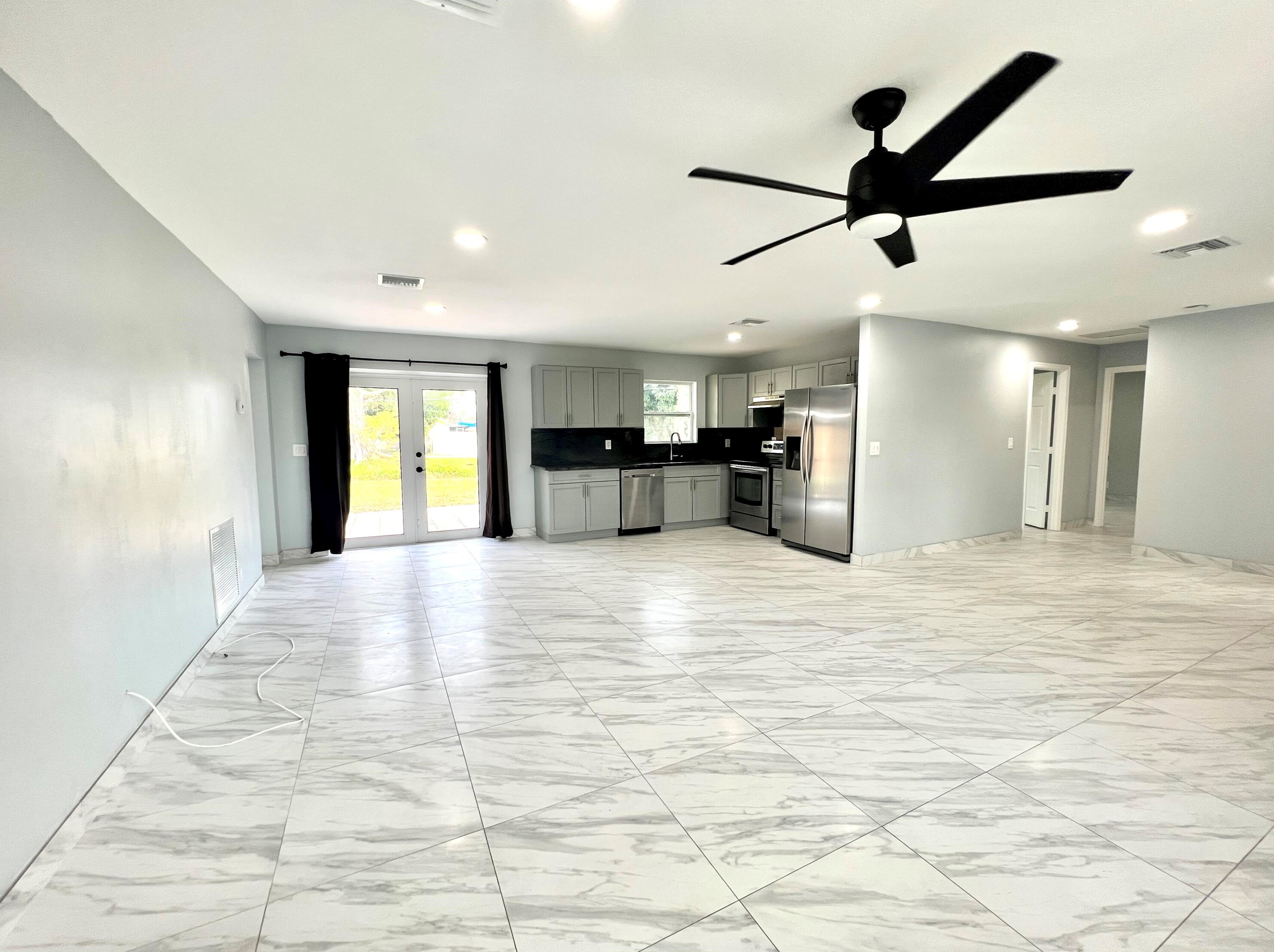 1228 Victoria Dr, West Palm Beach, FL 33406