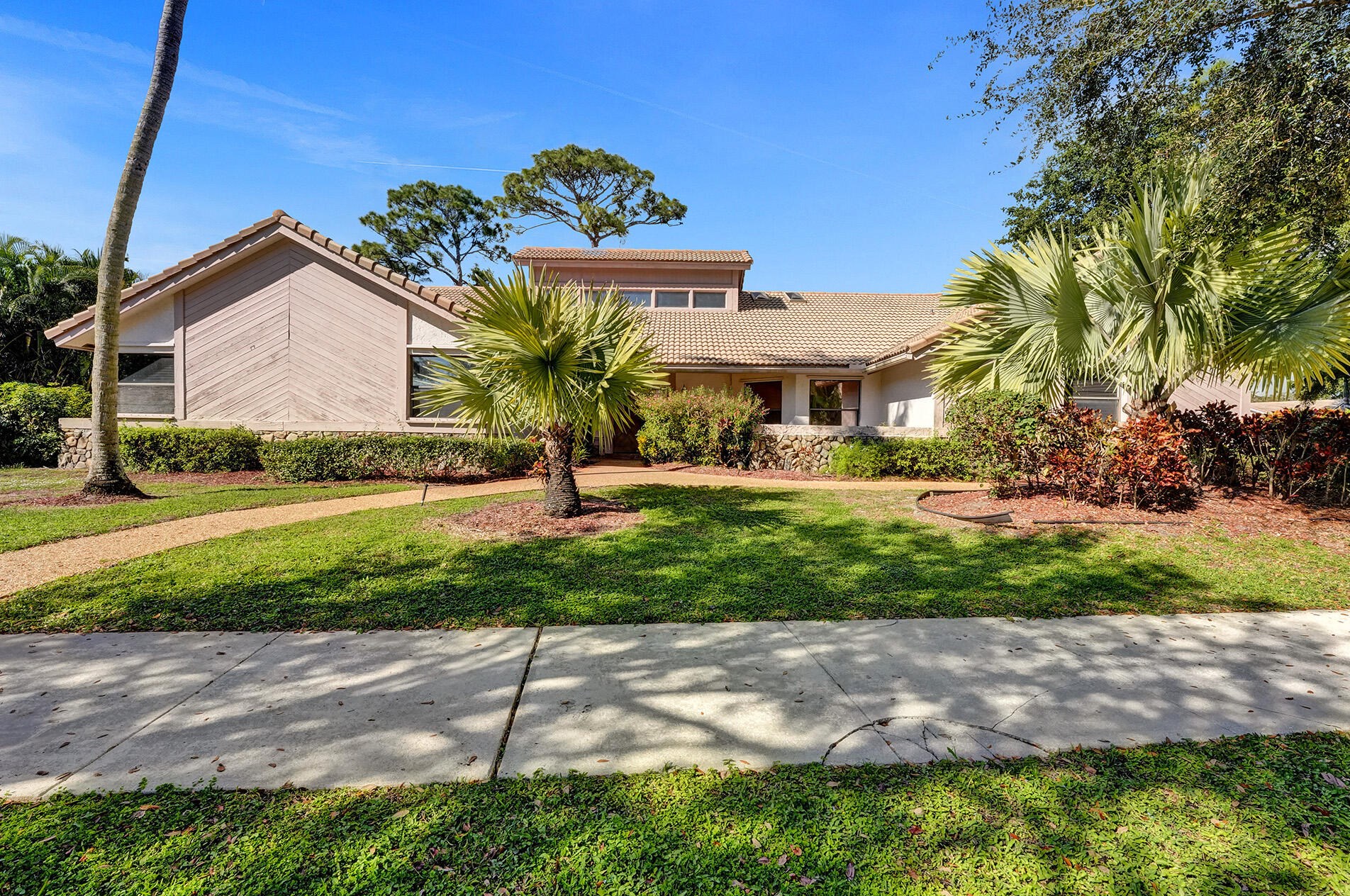 3413 Pine Haven Cir, Boca Raton, FL 33431-5455