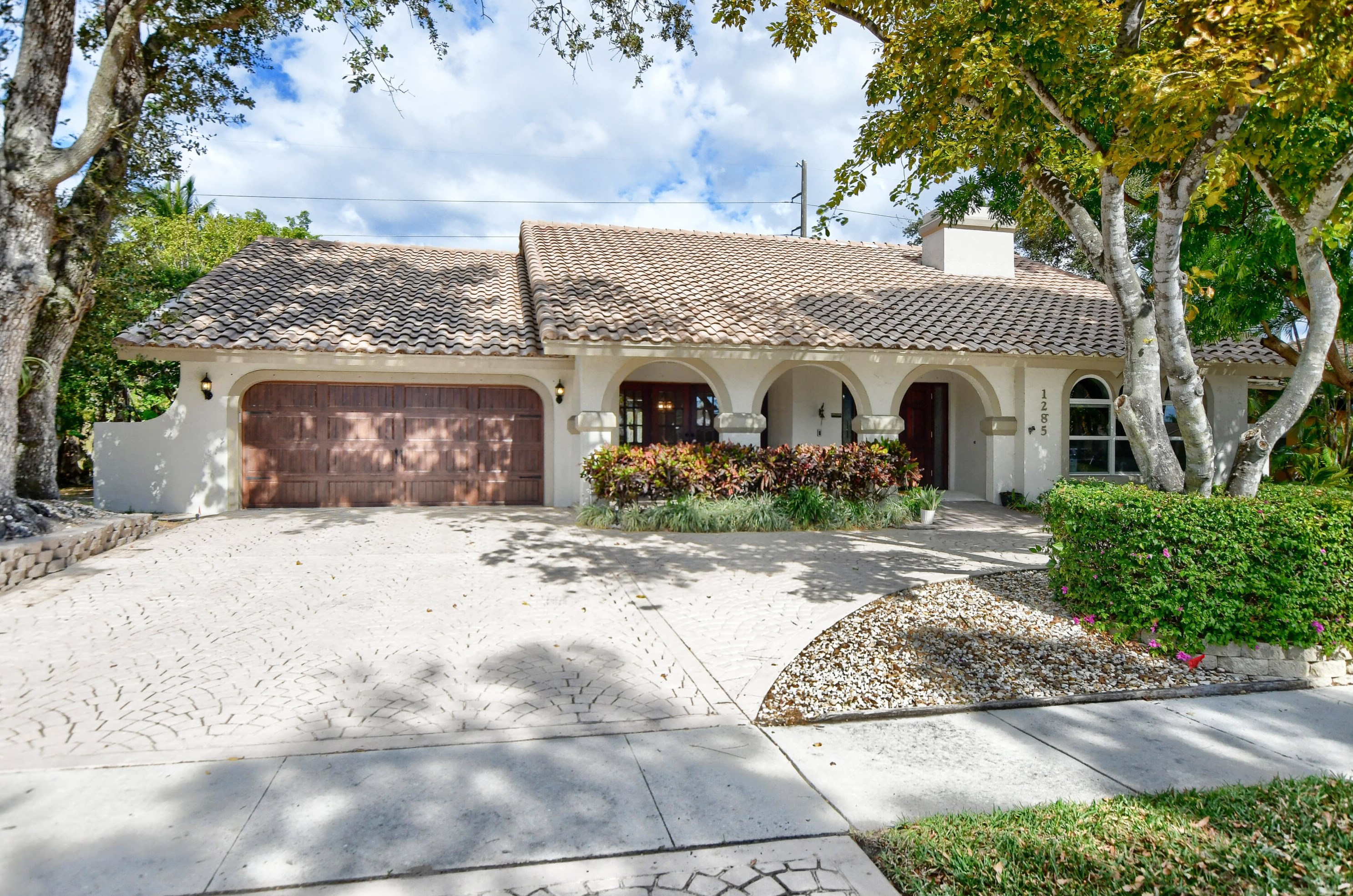 1285 W Royal Palm Rd, Boca Raton, FL 33486