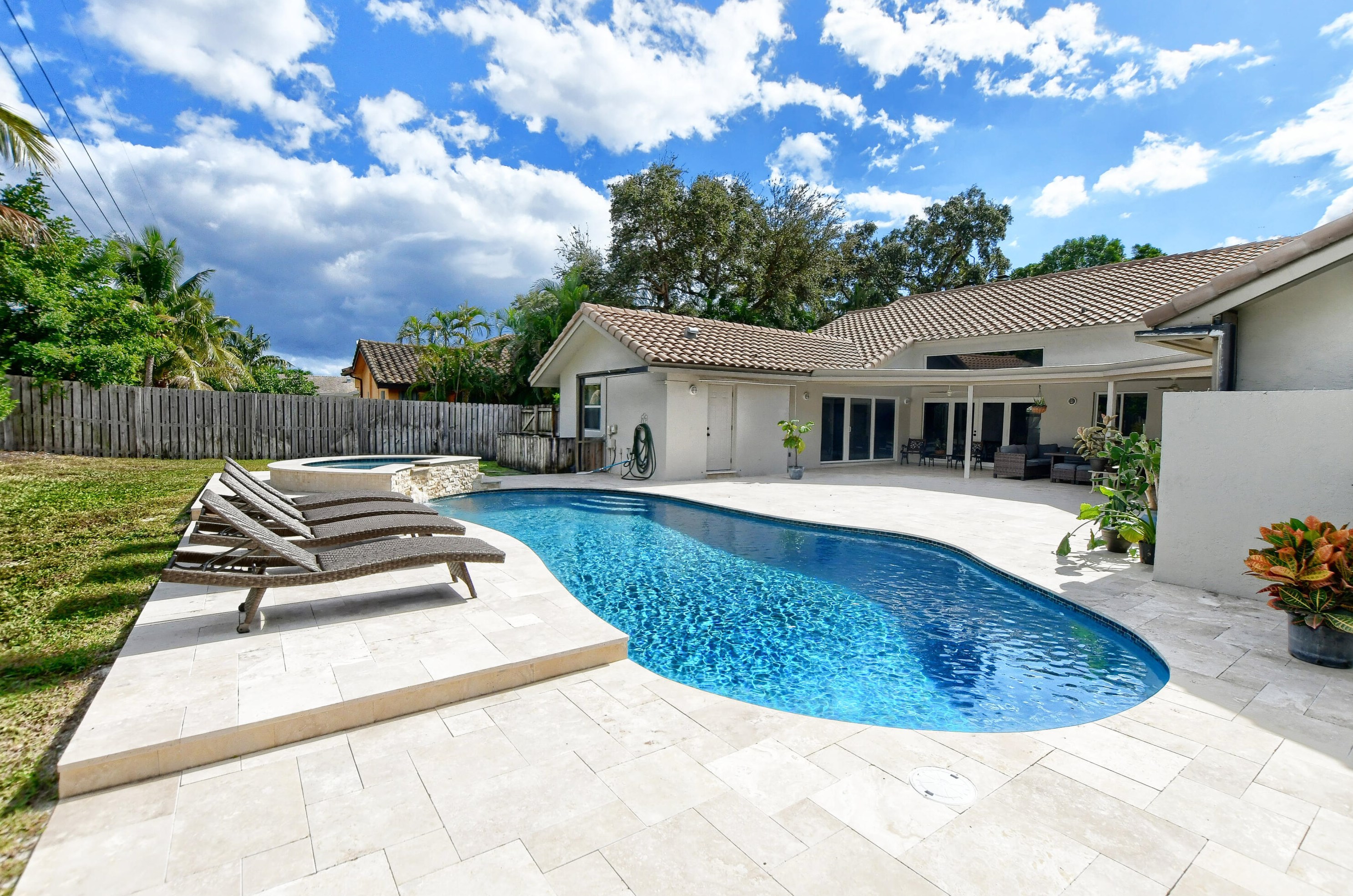 1285 Royal Palm Rd, Boca Raton FL  33486-4415 exterior