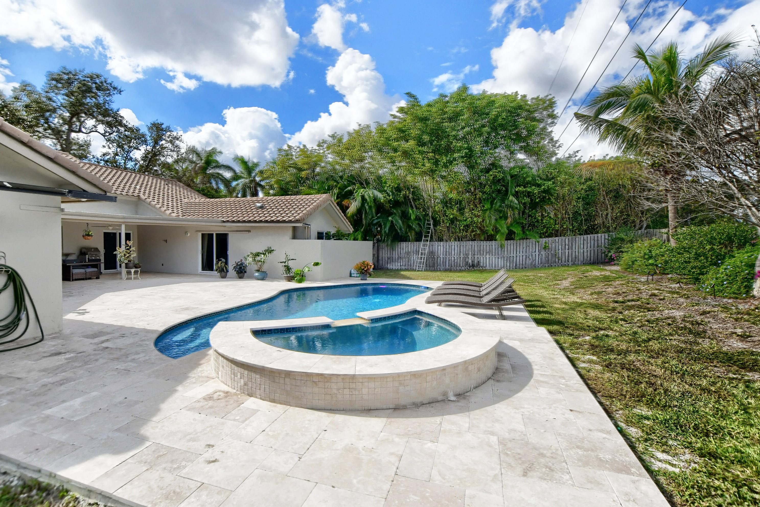 1285 Royal Palm Rd, Boca Raton FL  33486-4415 exterior