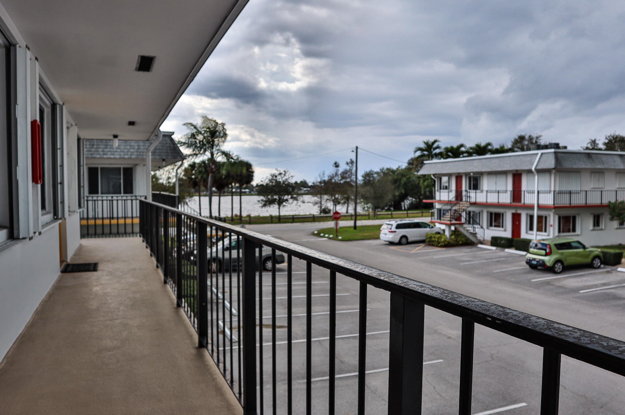 3360 Lake Osborne Dr #206, Lake Worth, FL 33461