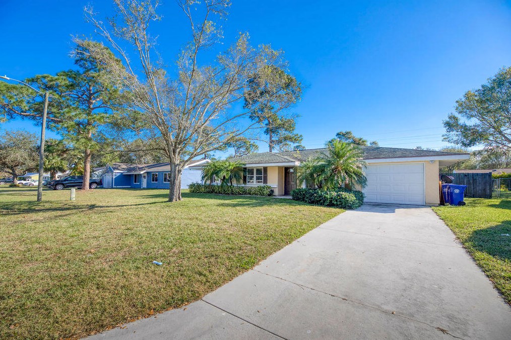 635 24th Pl Sw, Vero Beach, FL 32962