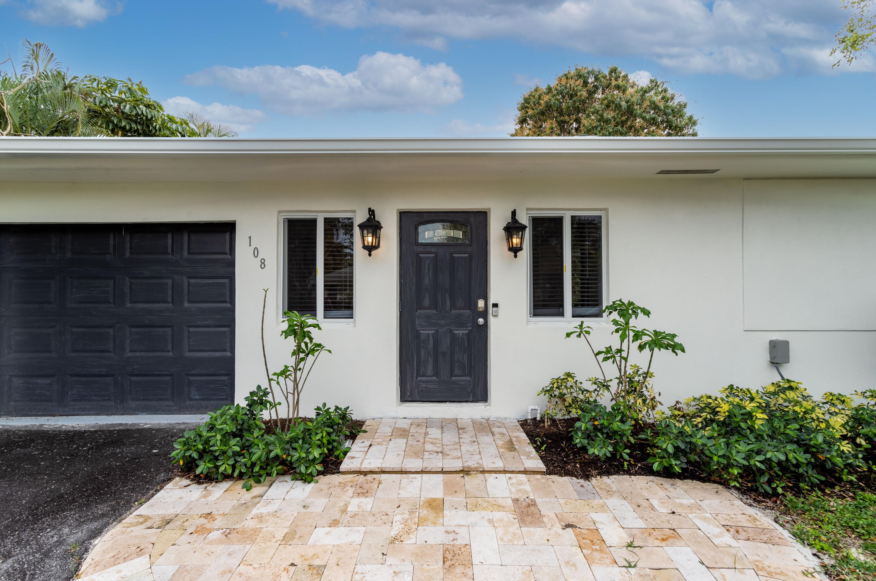 108 31st Ave, Boynton Beach FL  33435-8227 exterior