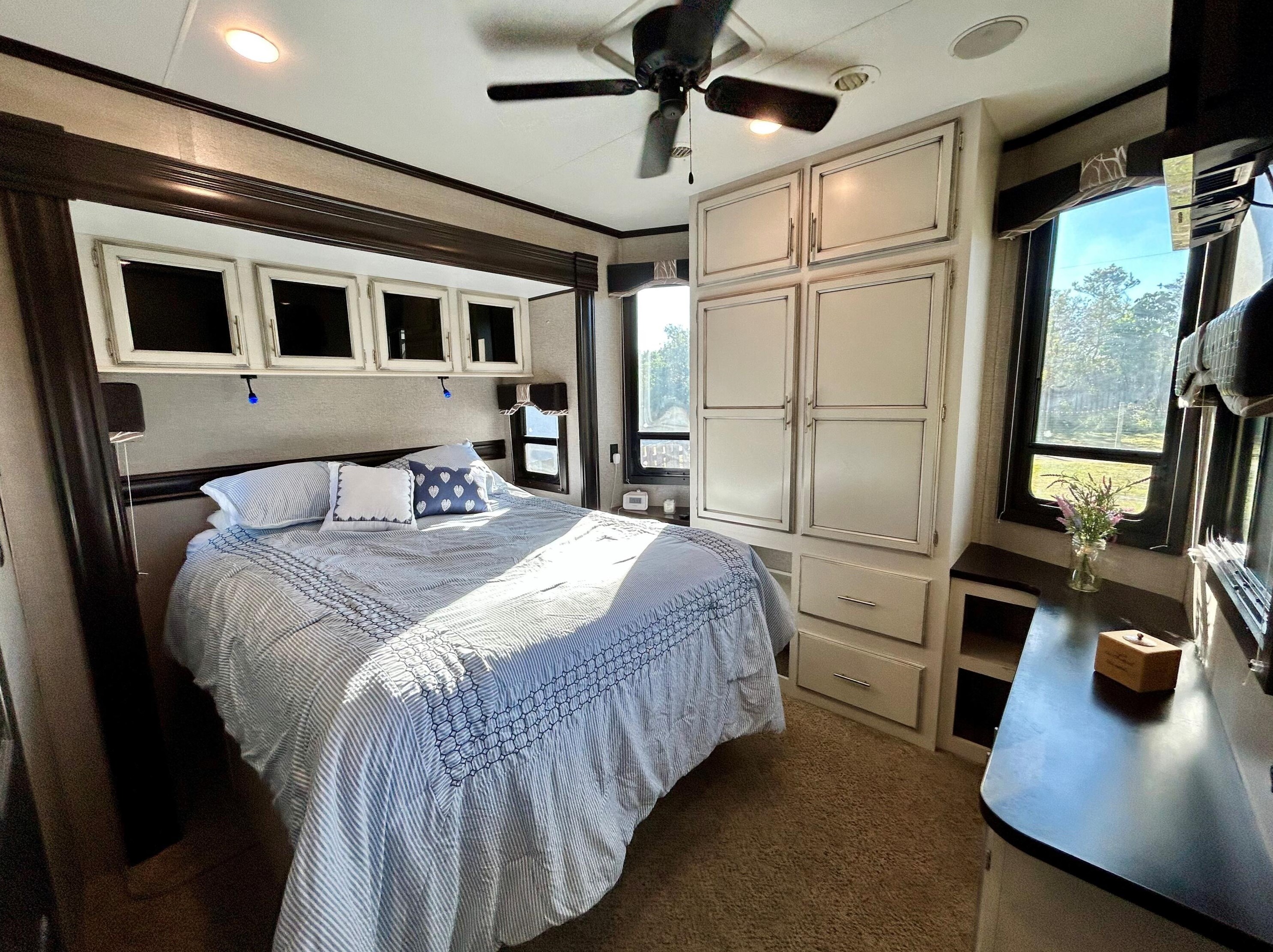 8035 Se Mansion Ln, Hobe Sound, FL 33455