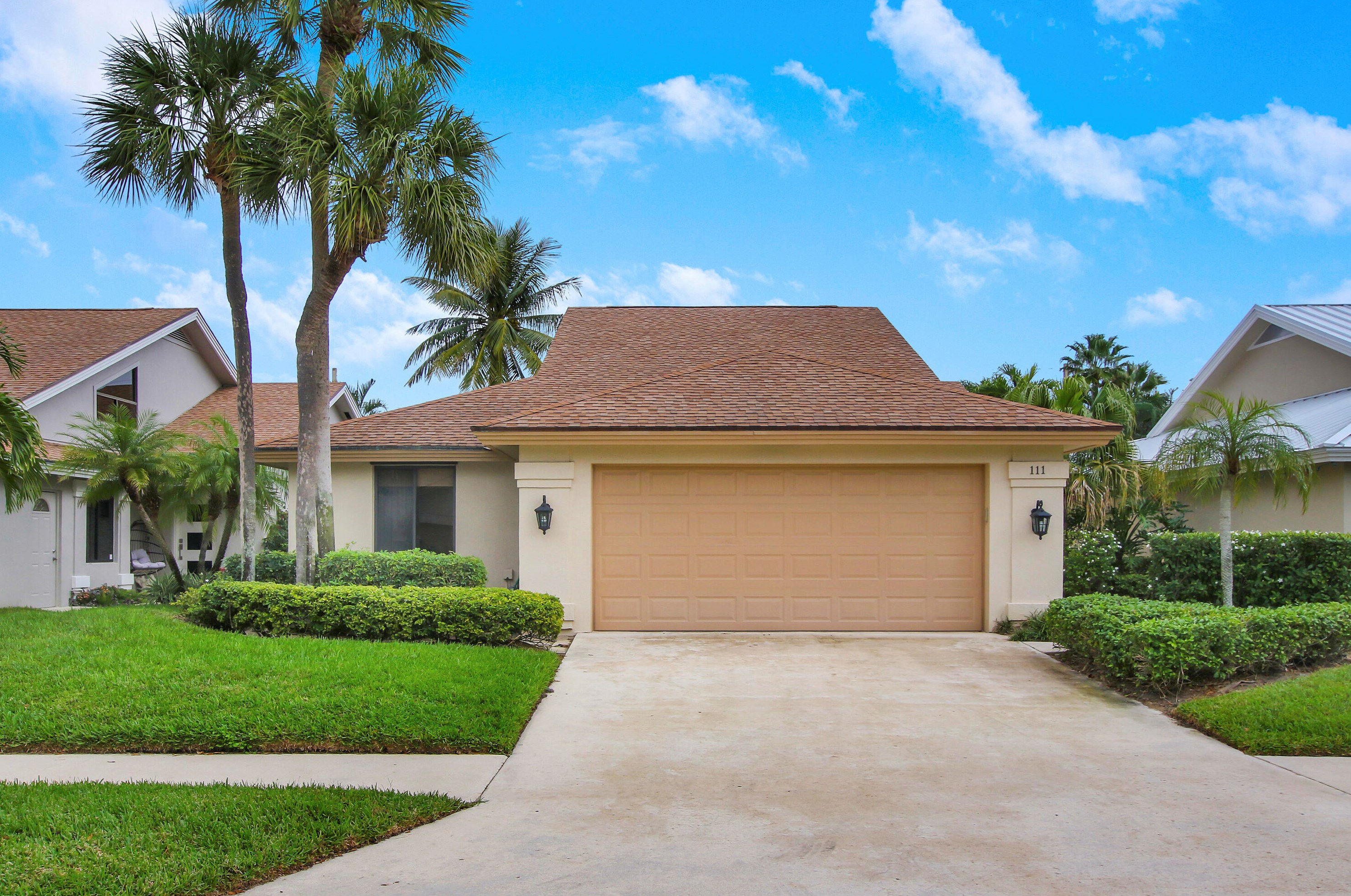 111 Seashore Dr, Jupiter, FL 33477