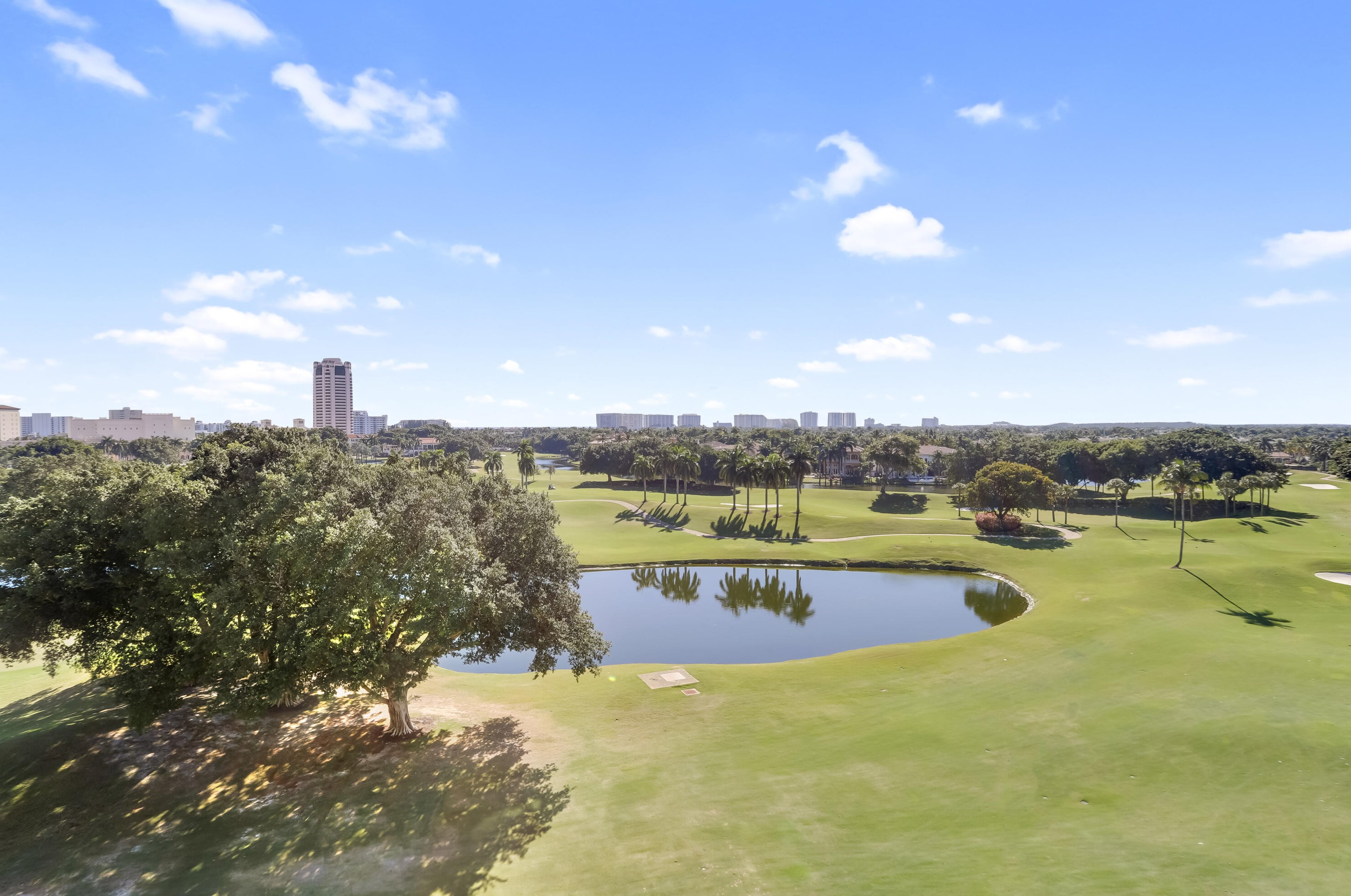 550 Mizner Blvd, Boca Raton FL  33432-2702 exterior