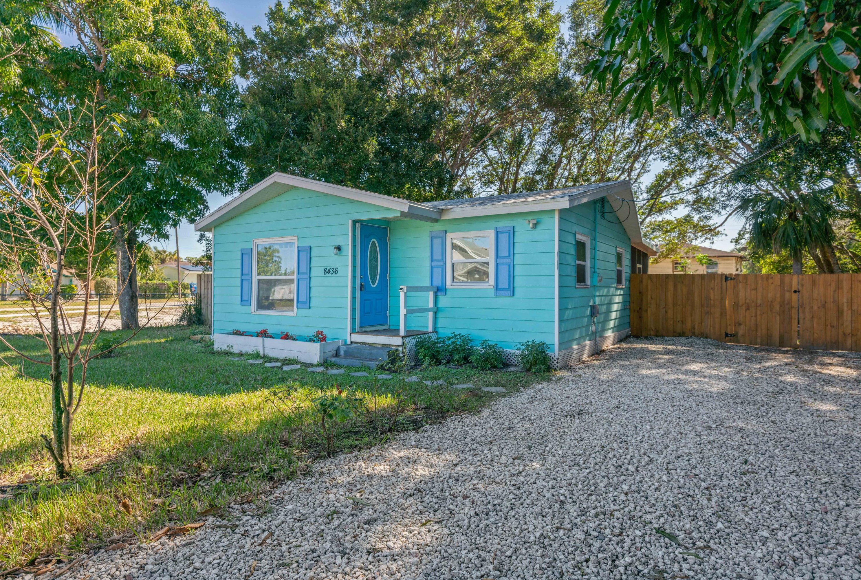 8436 Se Fern St, Hobe Sound, FL 33455