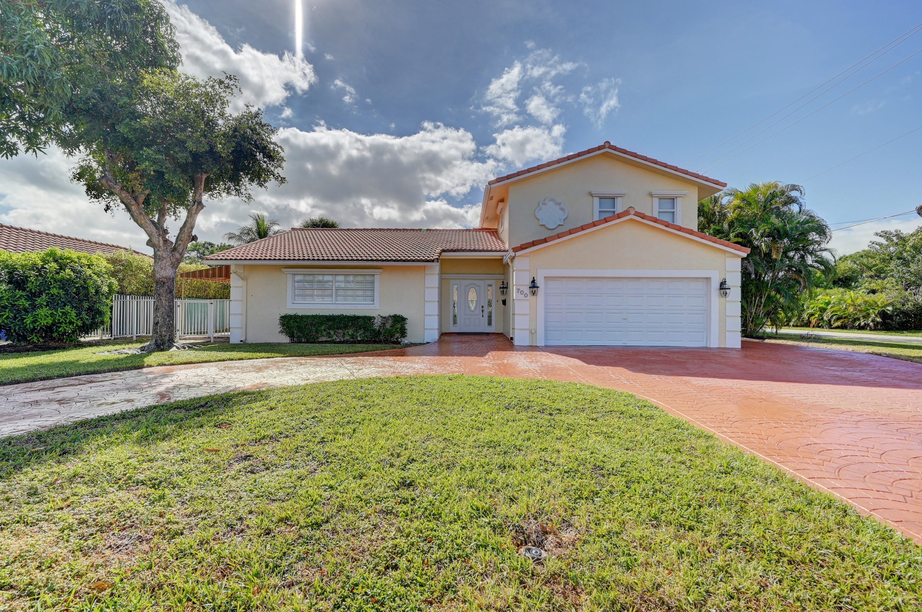 700 Glouchester St, Boca Raton, FL 33487