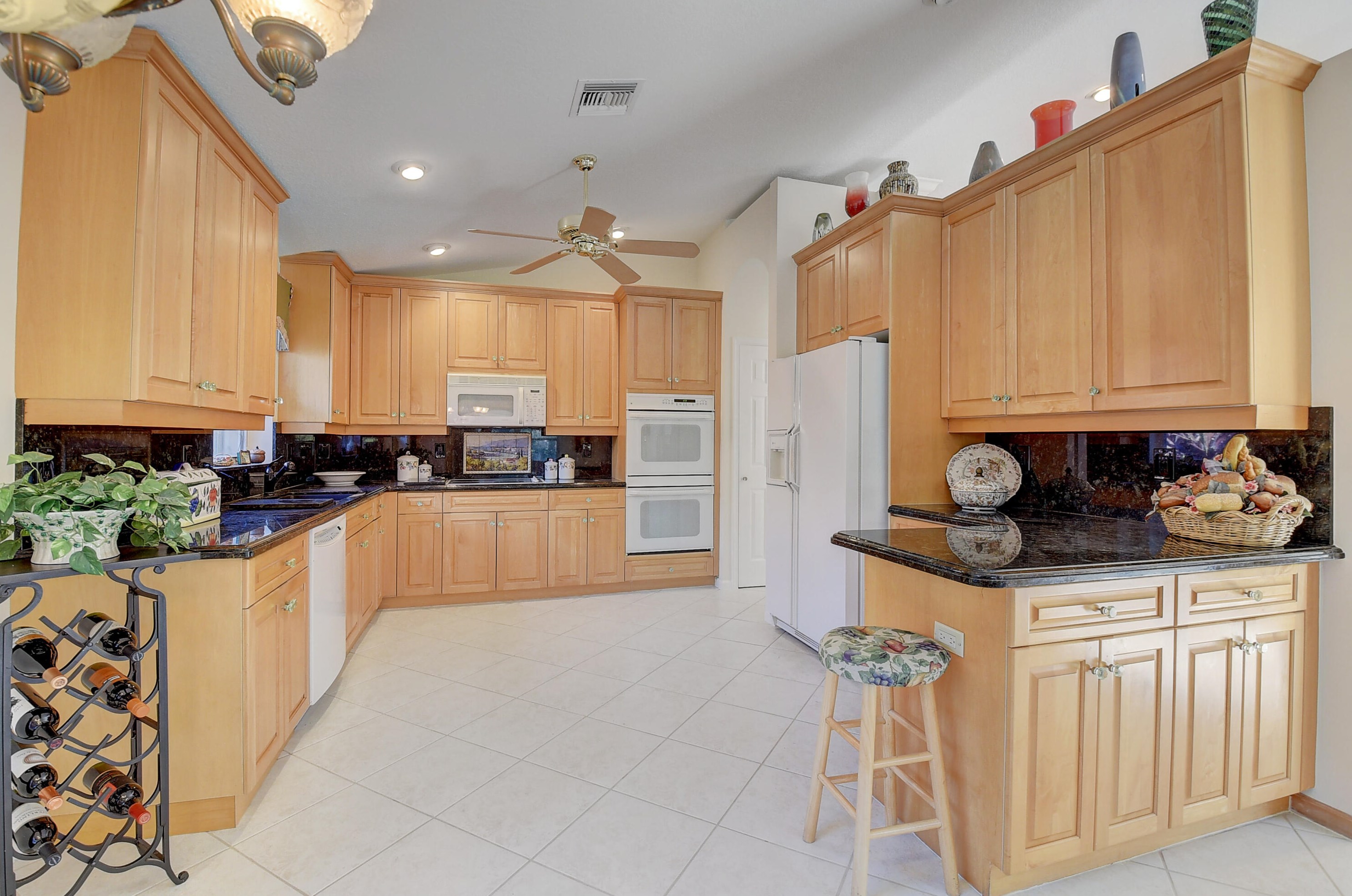 6880 Lismore Ave, Boynton Beach, FL 33437-6415