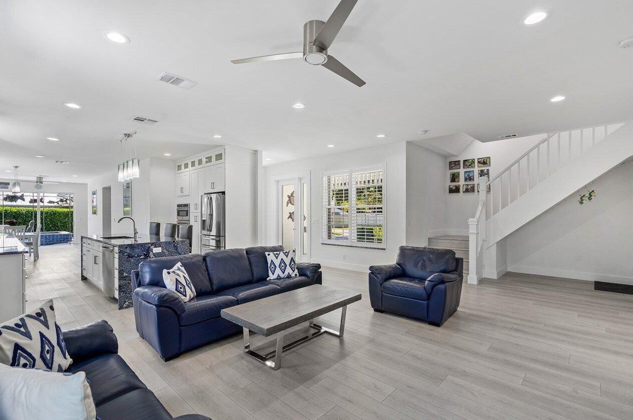 107 Faith Way, Jupiter FL  33458-3919 exterior