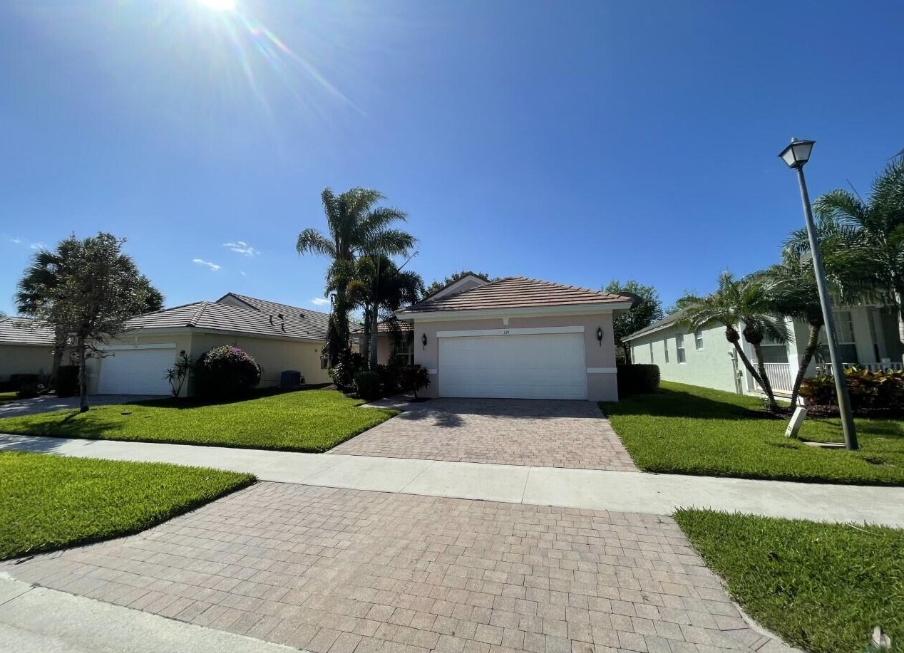 139 Nw Berkeley Ave, Fort Pierce, FL 34986