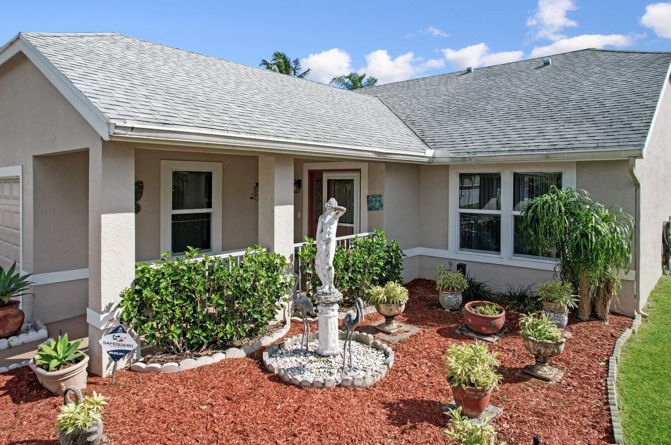 55 Heather Cove Dr, Boynton Beach, FL 33436-8944