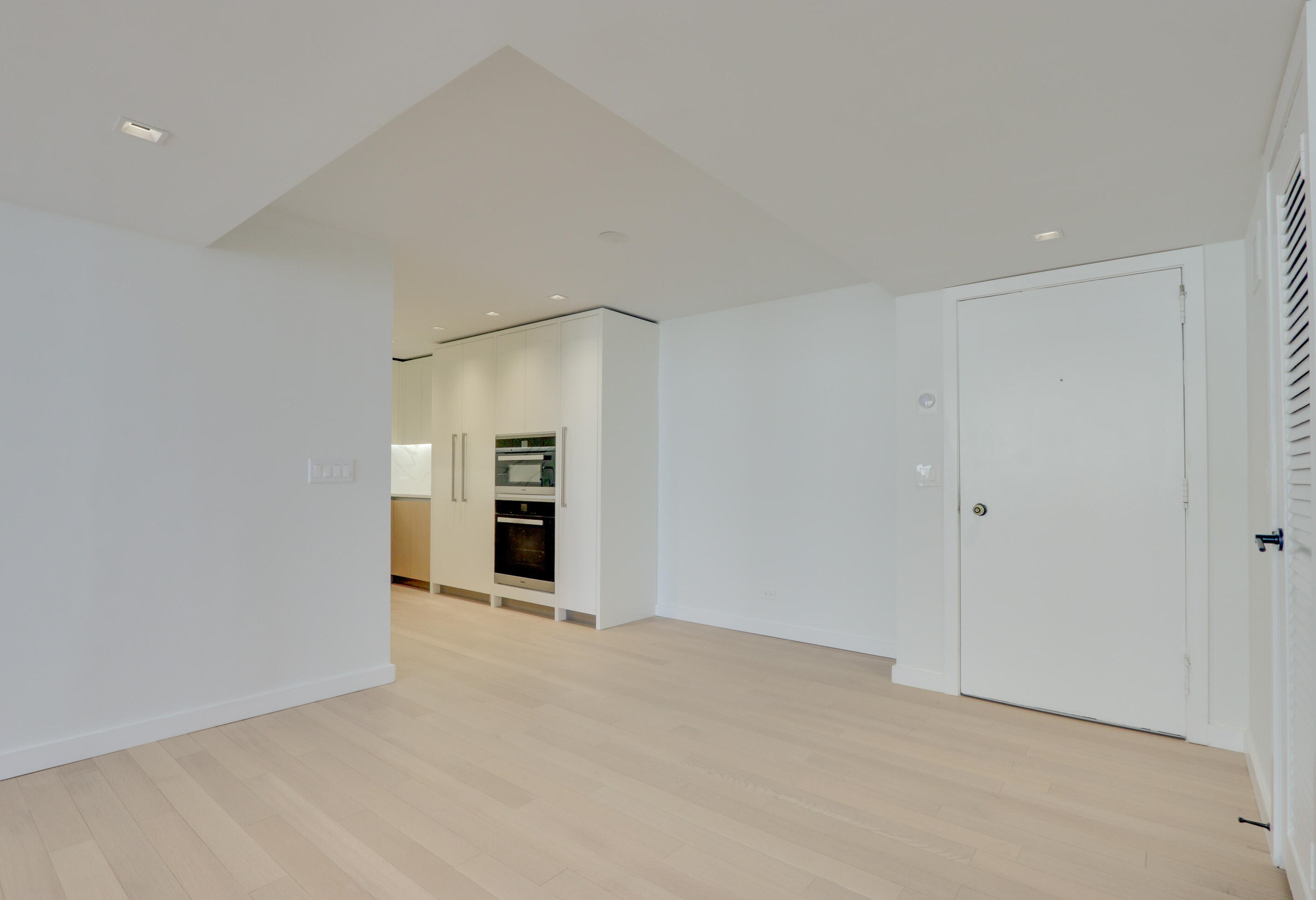 333 Sunset Ave #411, Palm Beach, FL 33480
