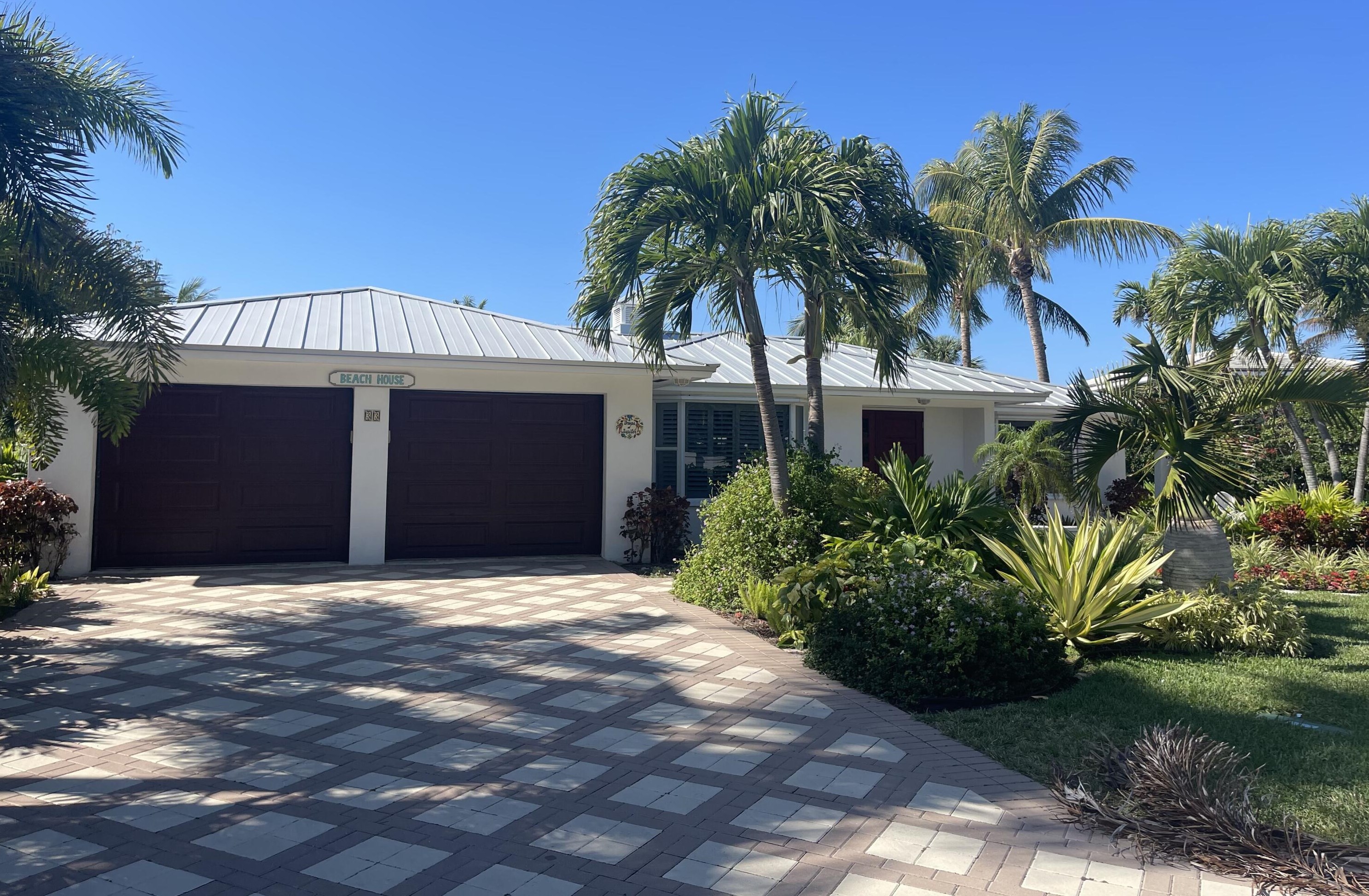 33 Ocean Dr, Jupiter, FL 33469