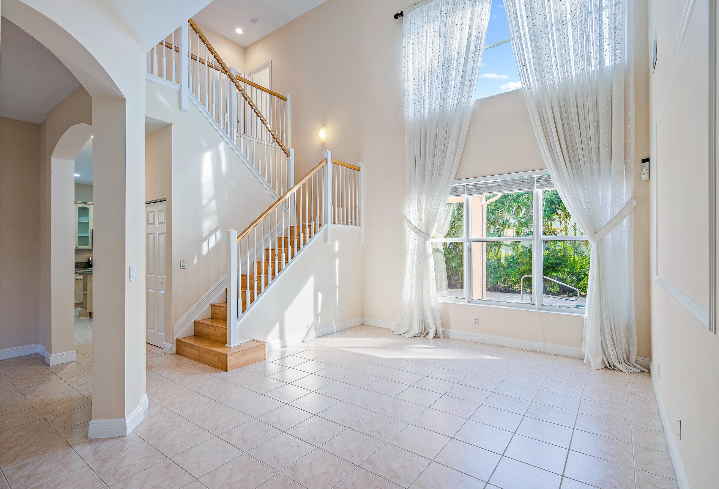 1103 Lakeshore Dr, Jupiter, FL 33458