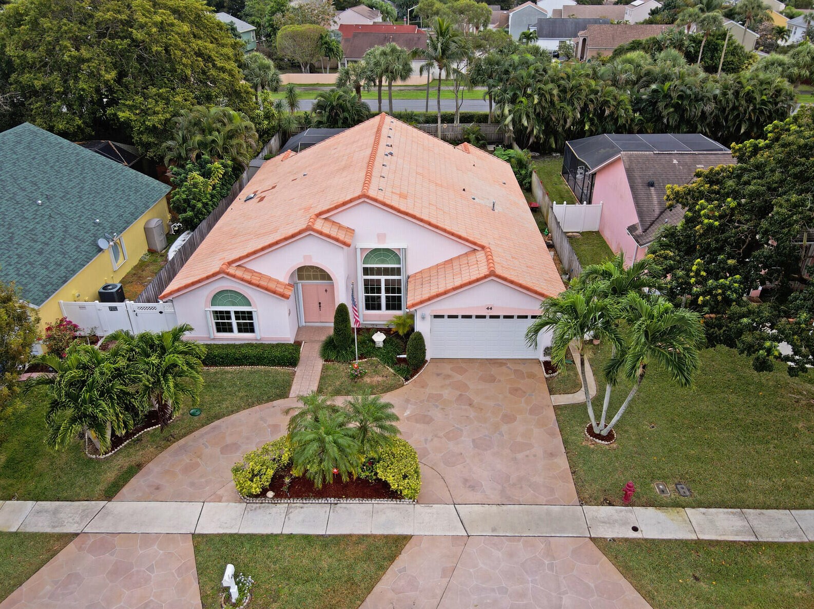 44 Rutland Ln, Boynton Beach, FL 33436-9007