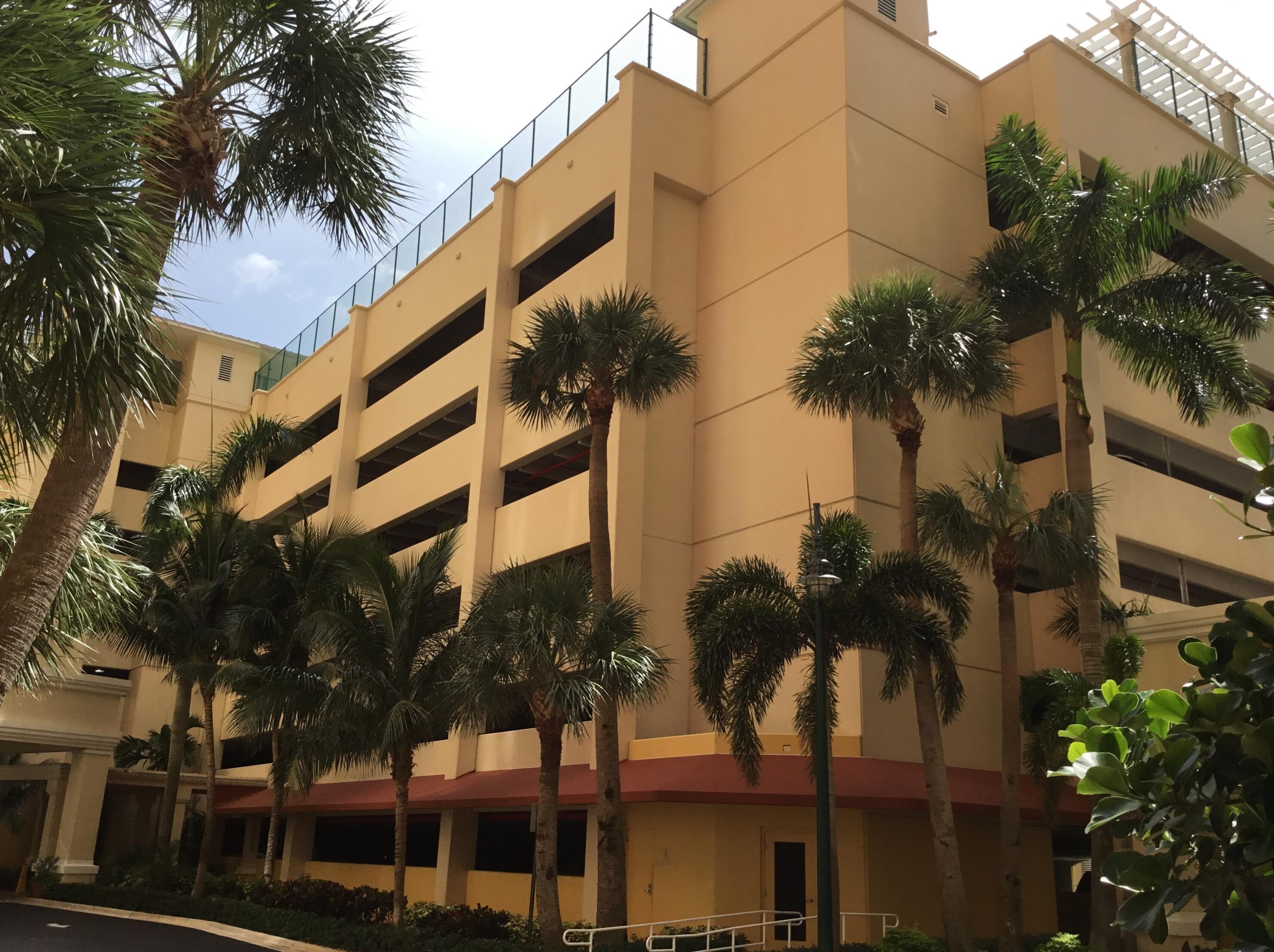 2650 Lake Shore Dr Unit 2205, West Palm Beach, FL 33404
