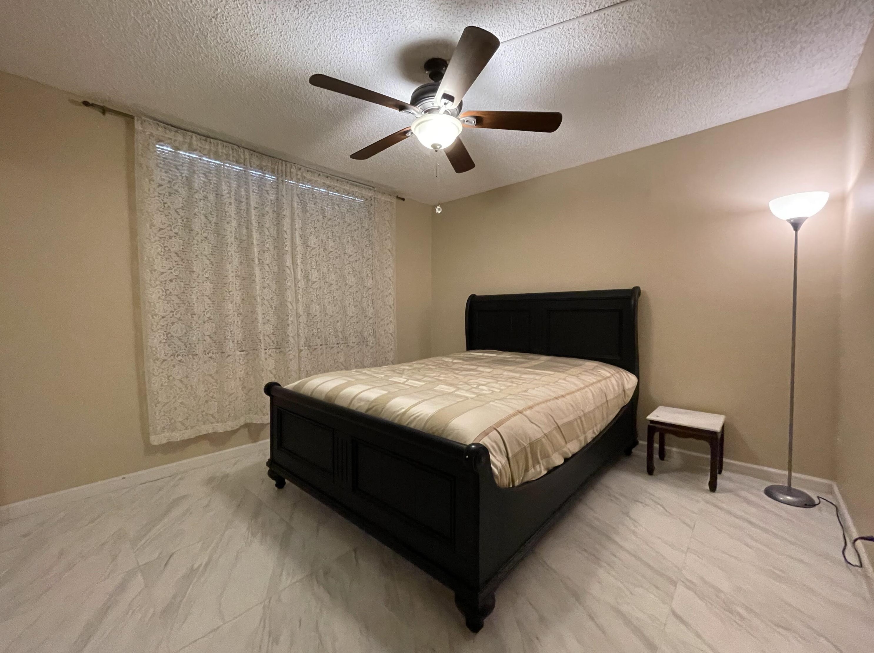 25 Abbey Ln #303, Delray Beach, FL 33446