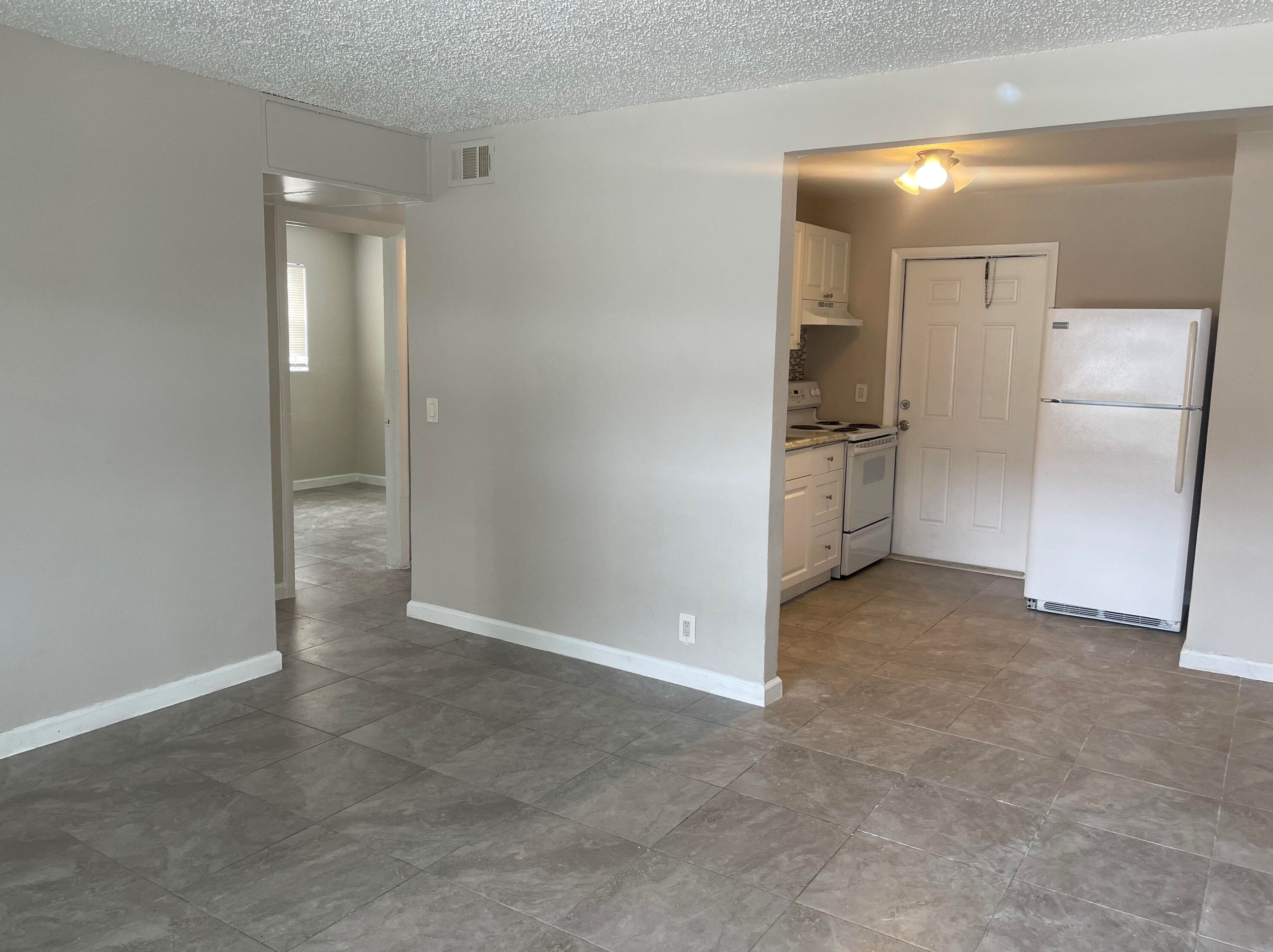 914 4th St #2, West Palm Beach, FL 33401