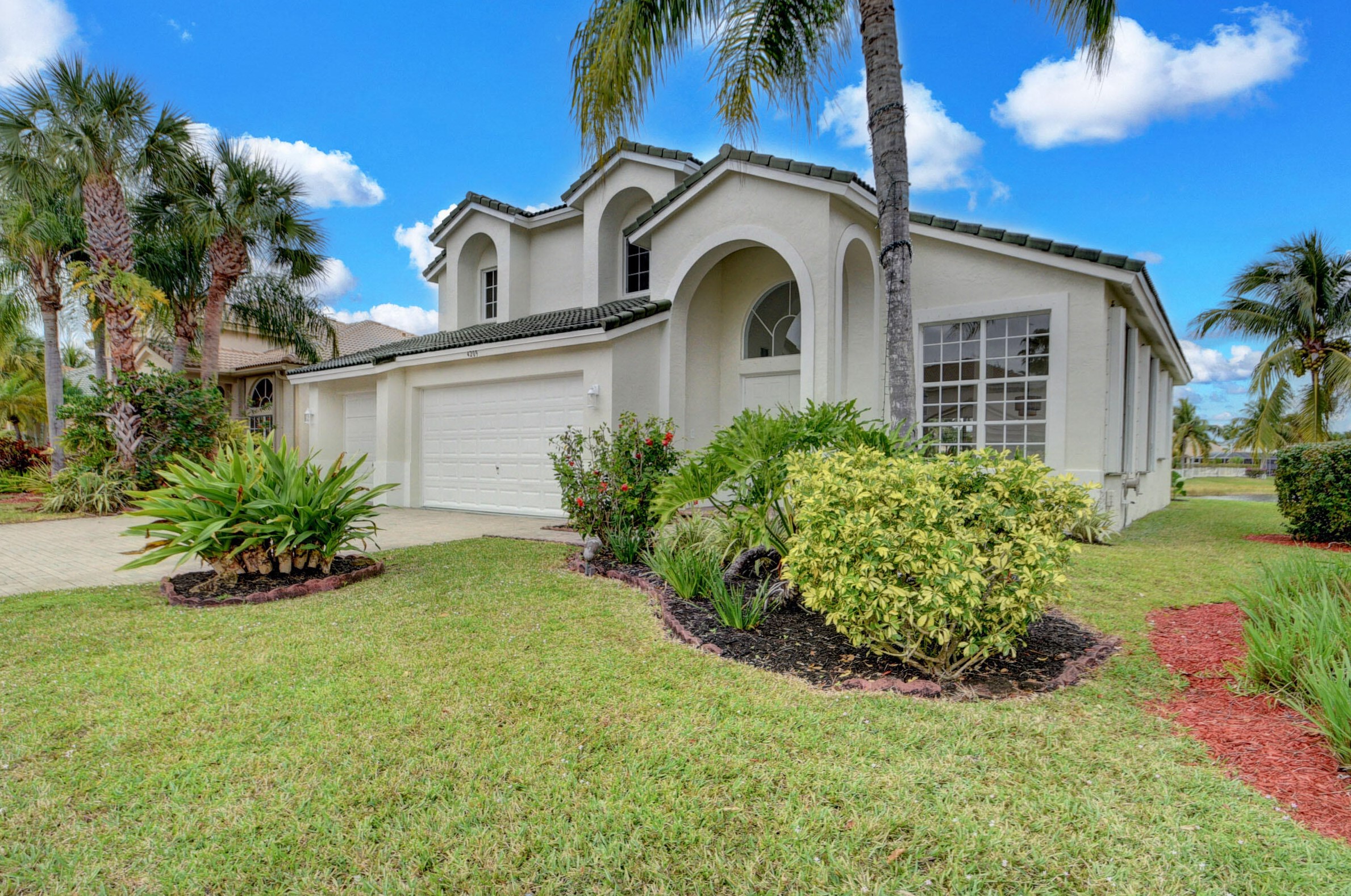 4209 Bahia Isle Cir, Lake Worth, FL 33449-8310