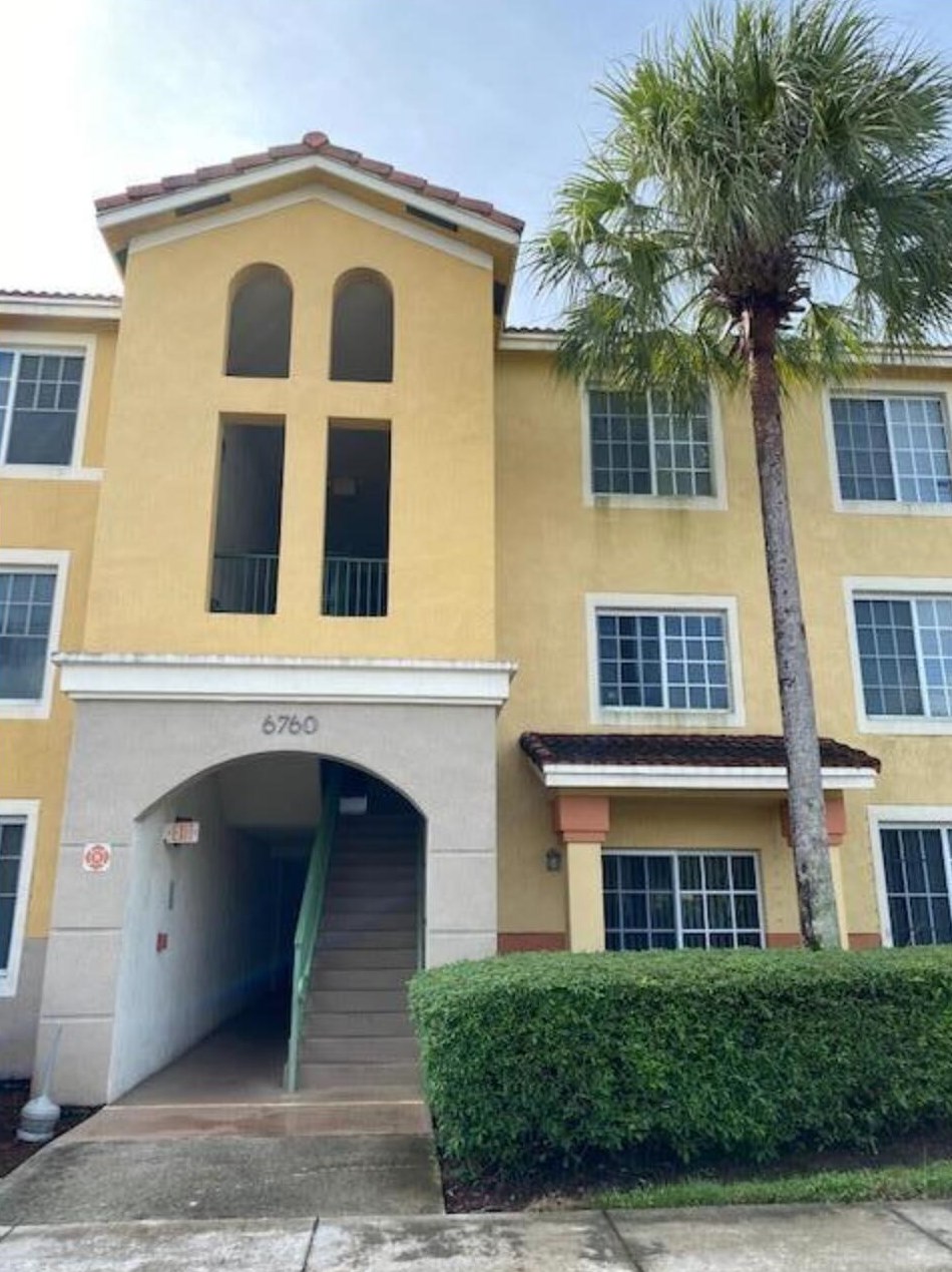 6760 Heritage Grande #6306, Boynton Beach, FL