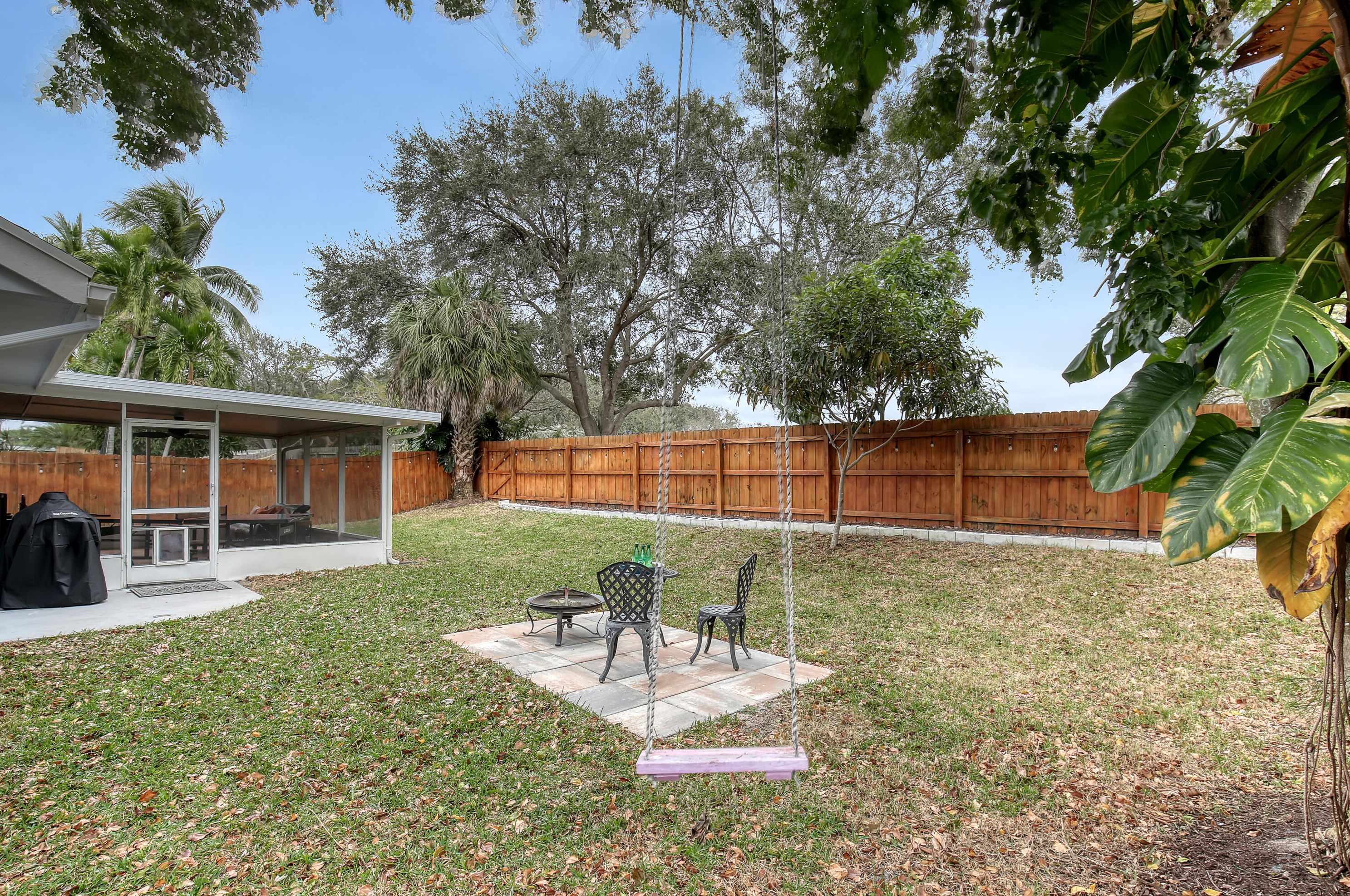 18 Misty Meadow Dr, Boynton Beach FL  33436-8938 exterior