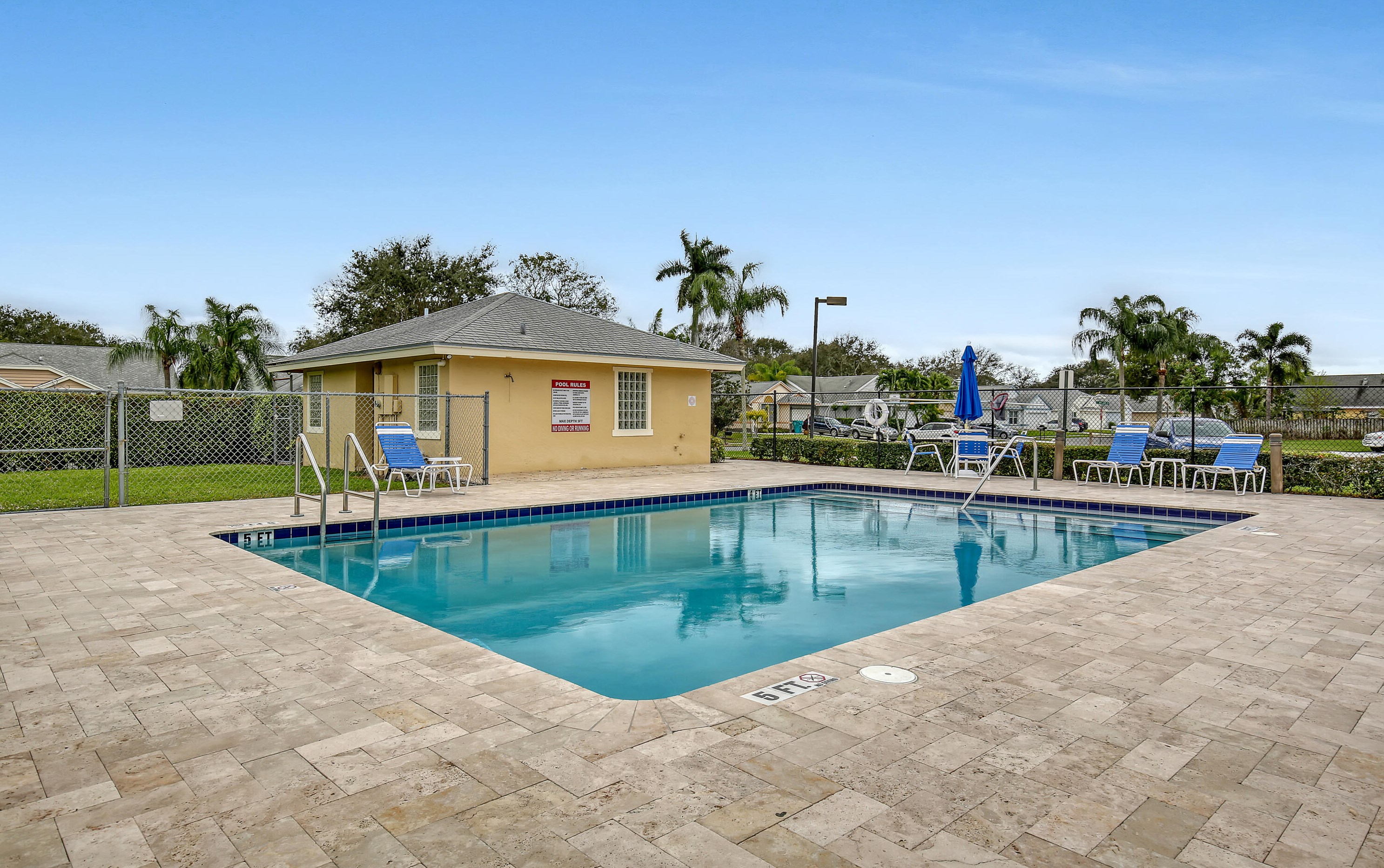 18 Misty Meadow Dr, Boynton Beach FL  33436-8938 exterior