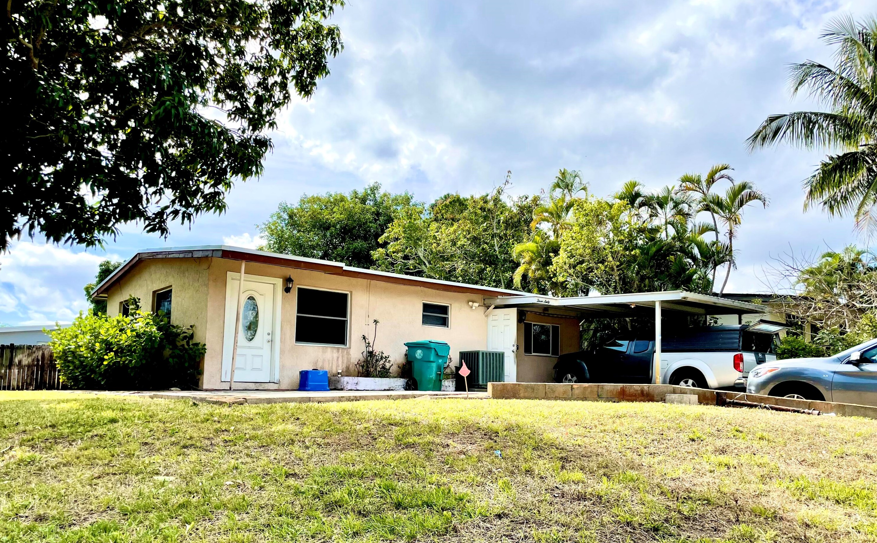 360 N Palm Dr, Boynton Beach, FL 33435