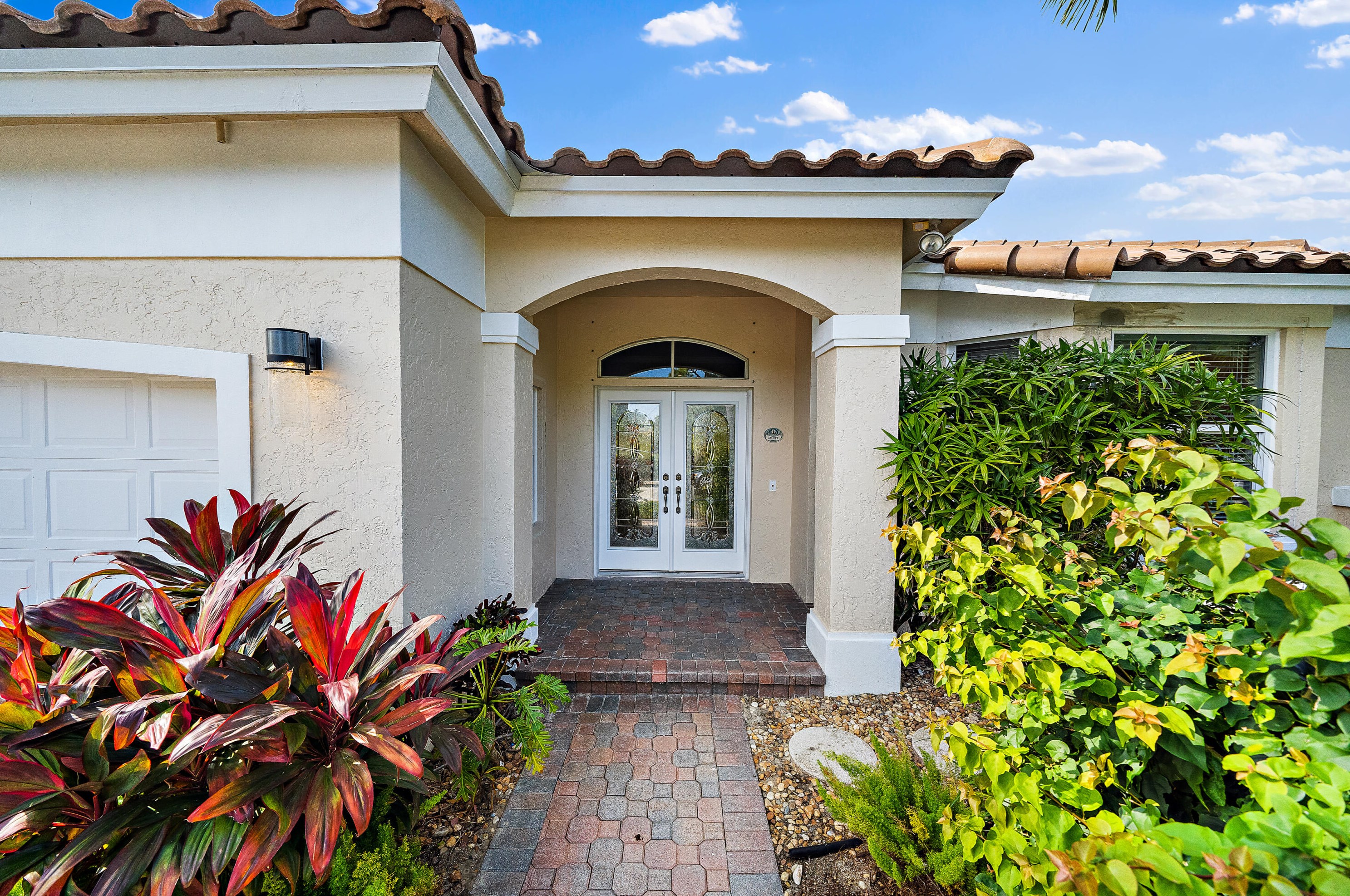 132 Golf Village Blvd, Jupiter FL  33458-7824 exterior
