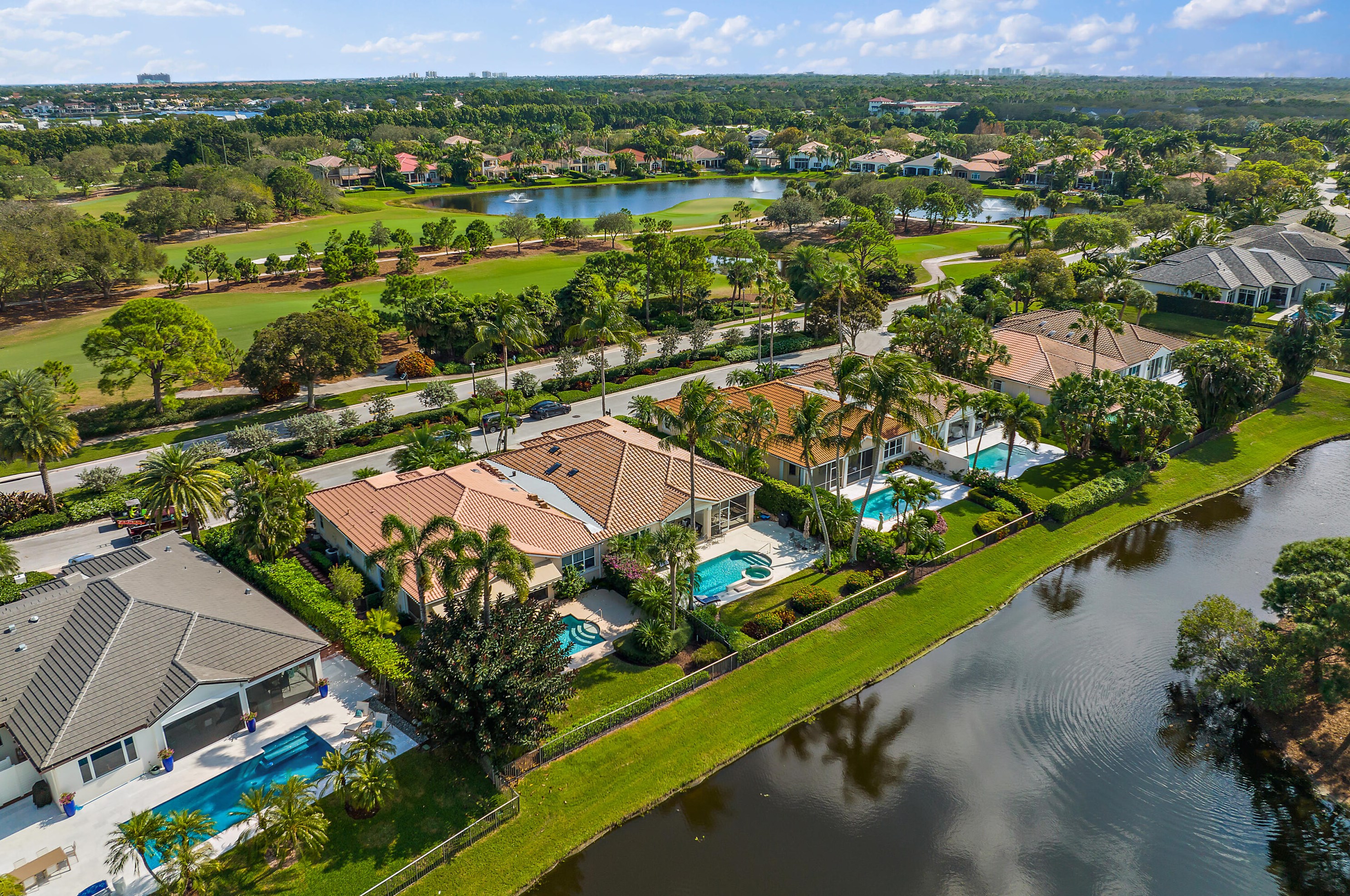 132 Golf Village Blvd, Jupiter FL  33458-7824 exterior