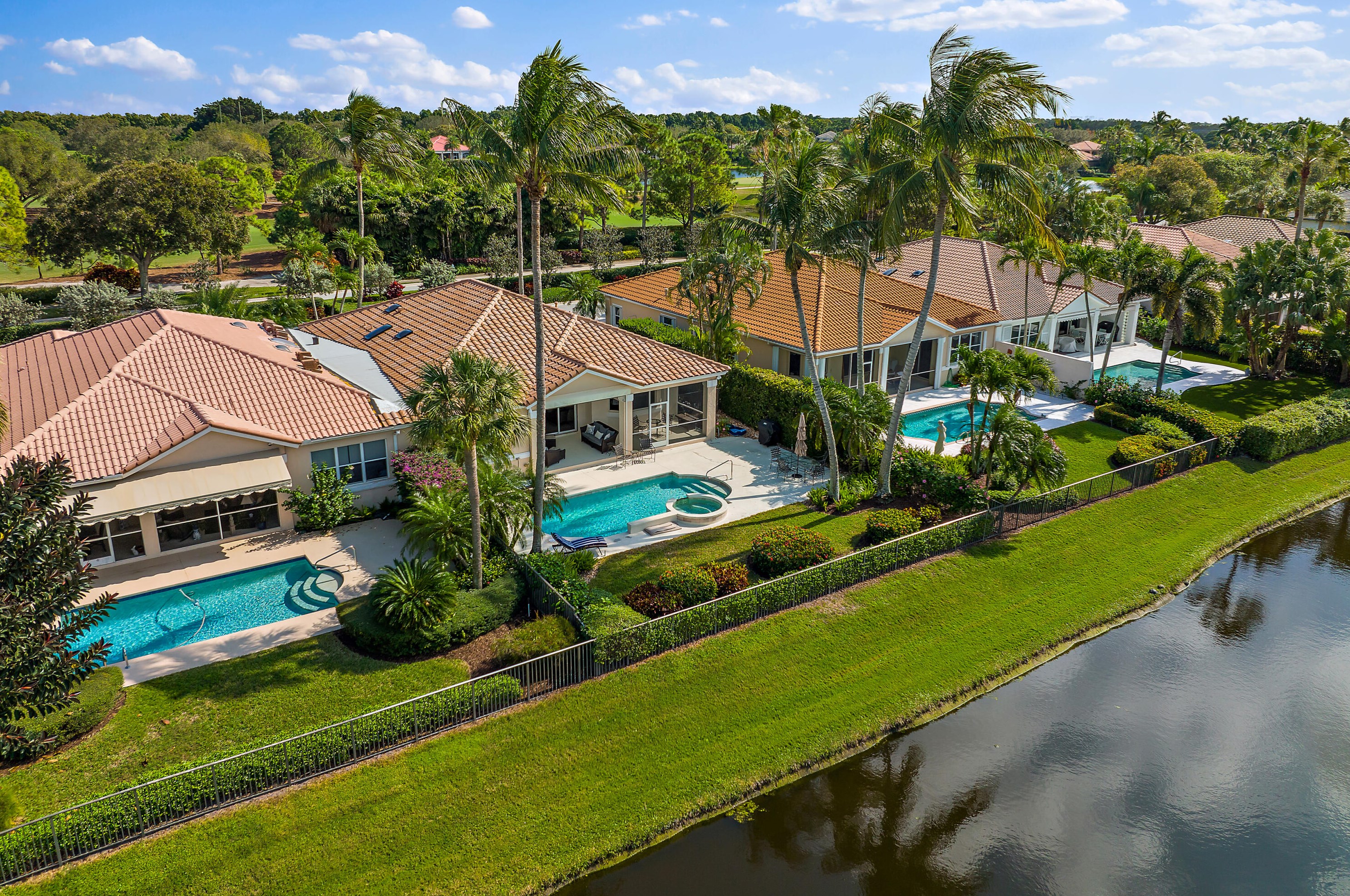 132 Golf Village Blvd, Jupiter FL  33458-7824 exterior