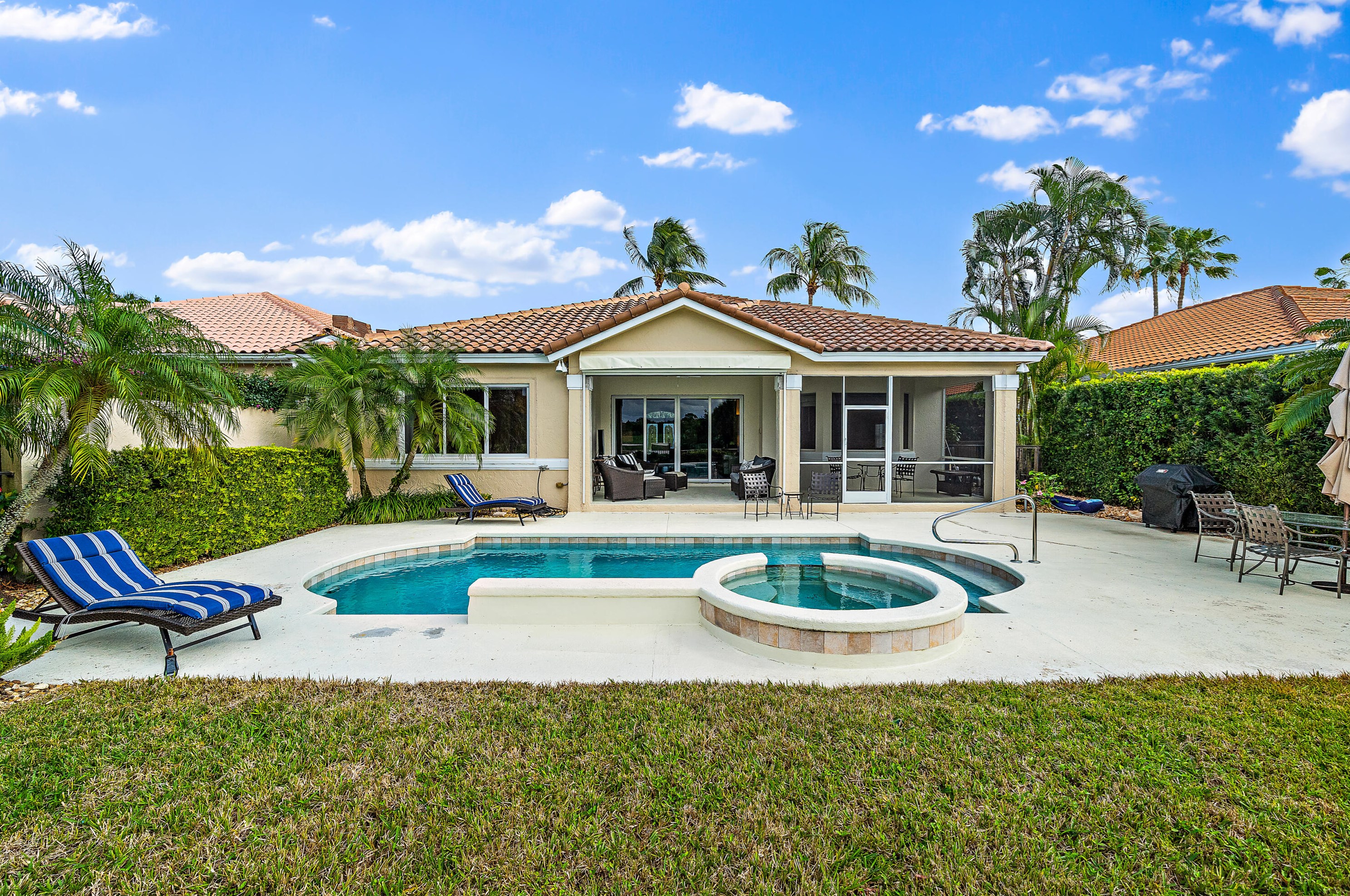 132 Golf Village Blvd, Jupiter FL  33458-7824 exterior