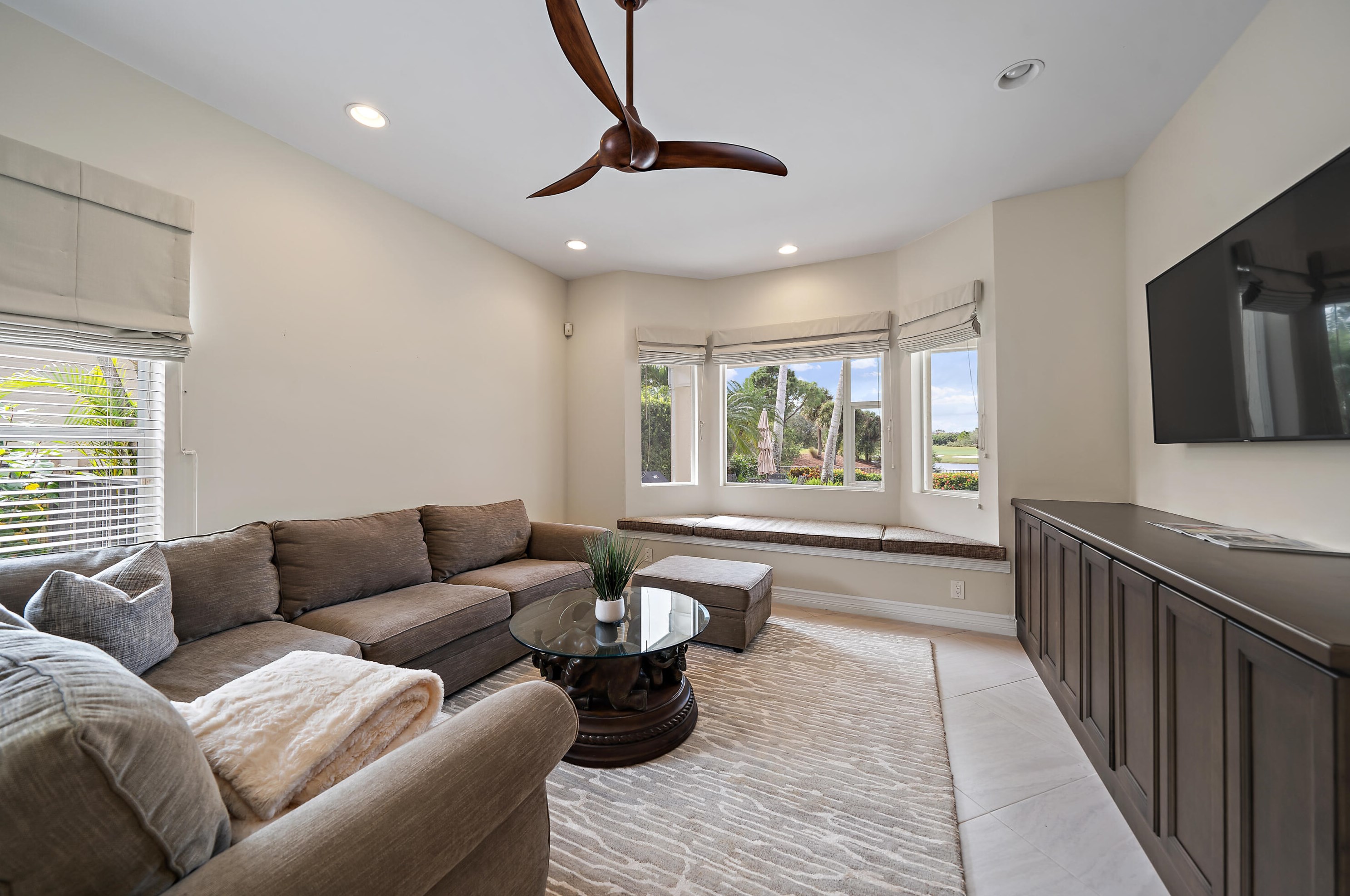 132 Golf Village Blvd, Jupiter FL  33458-7824 exterior