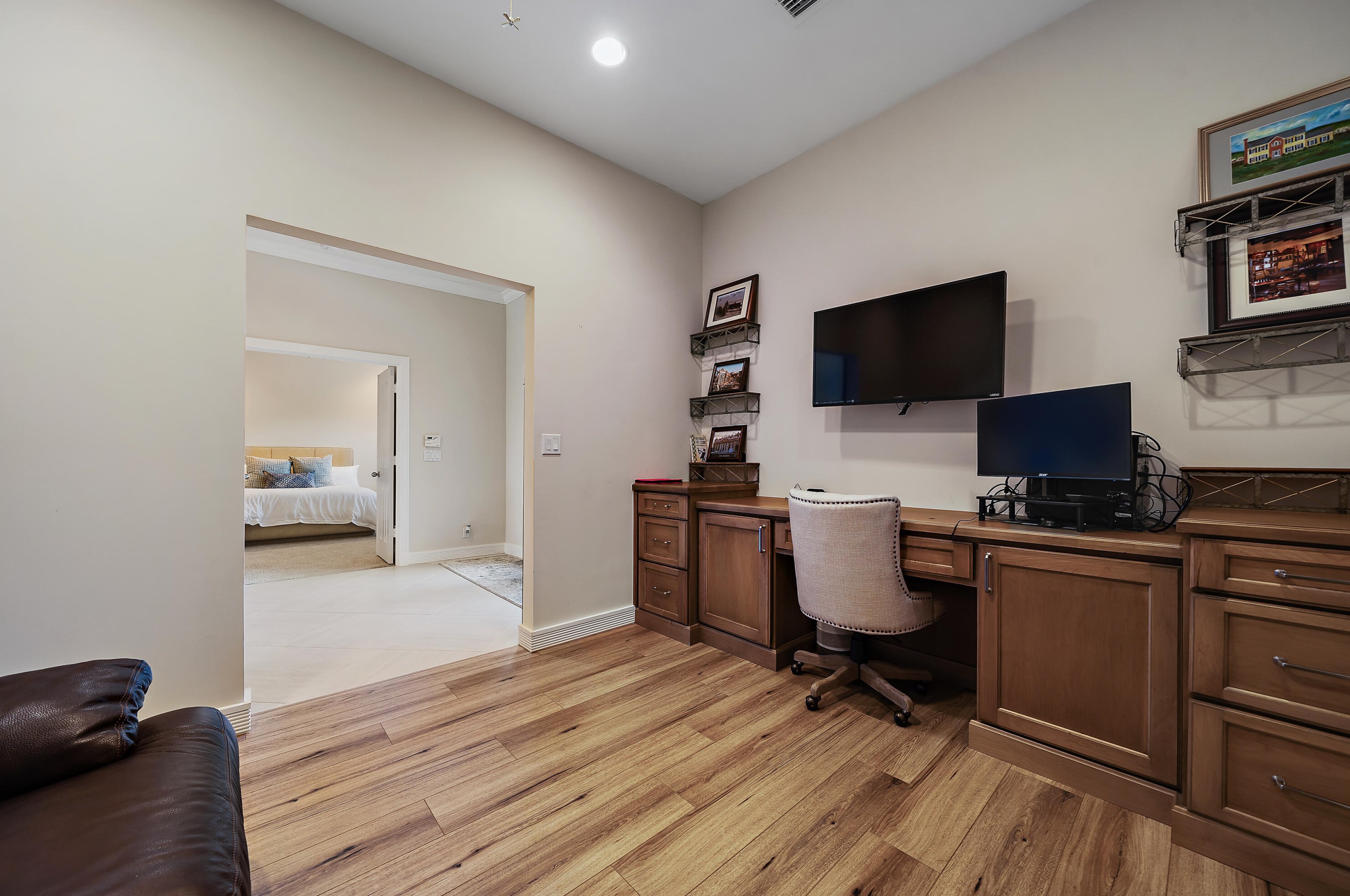 132 Golf Village Blvd, Jupiter FL  33458-7824 exterior