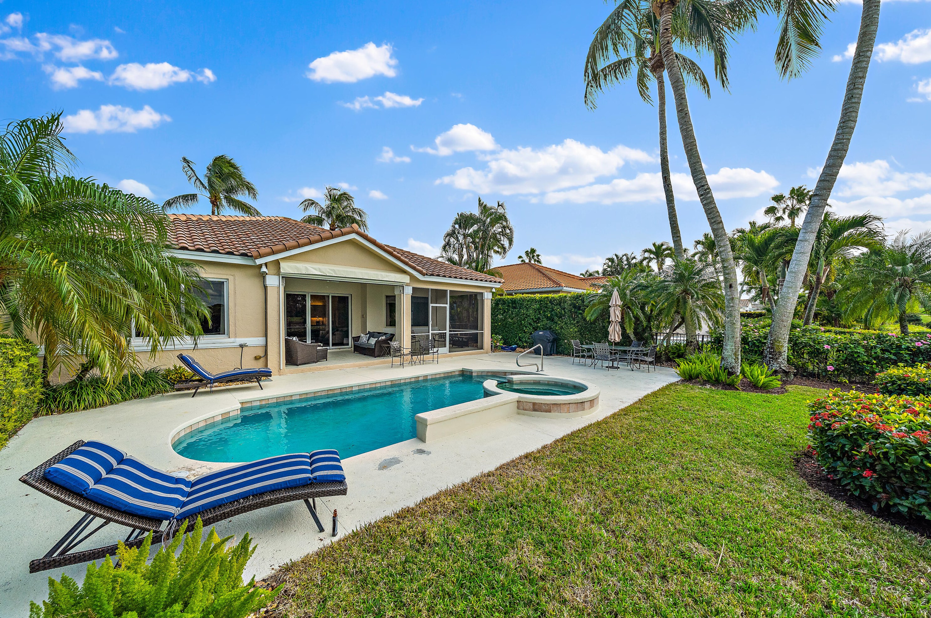 132 Golf Village Blvd, Jupiter FL  33458-7824 exterior